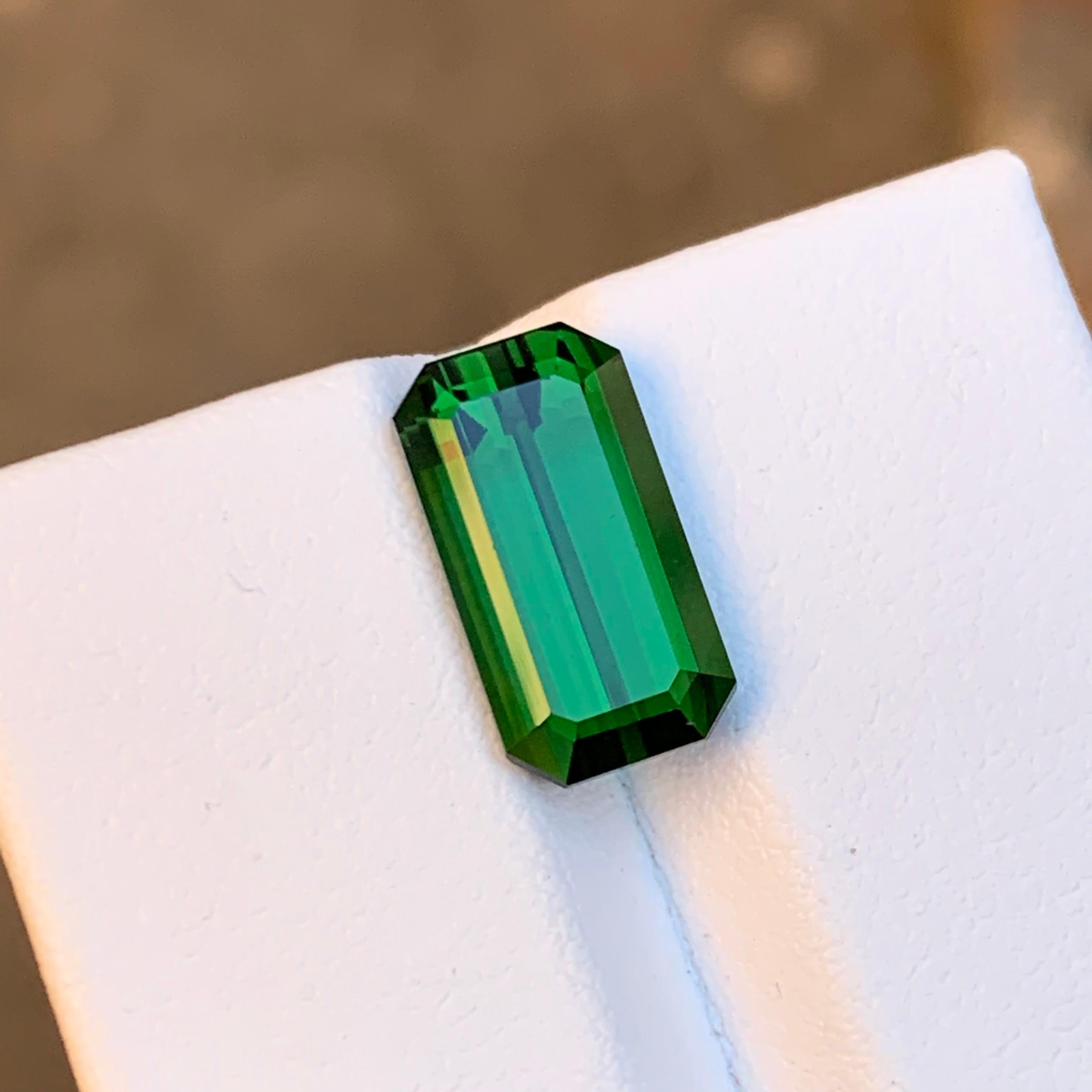 Deep Green Natural Tourmaline Loose Gemstone, 5.05 Ct-Emerald Cut Top Quality Af For Sale 4