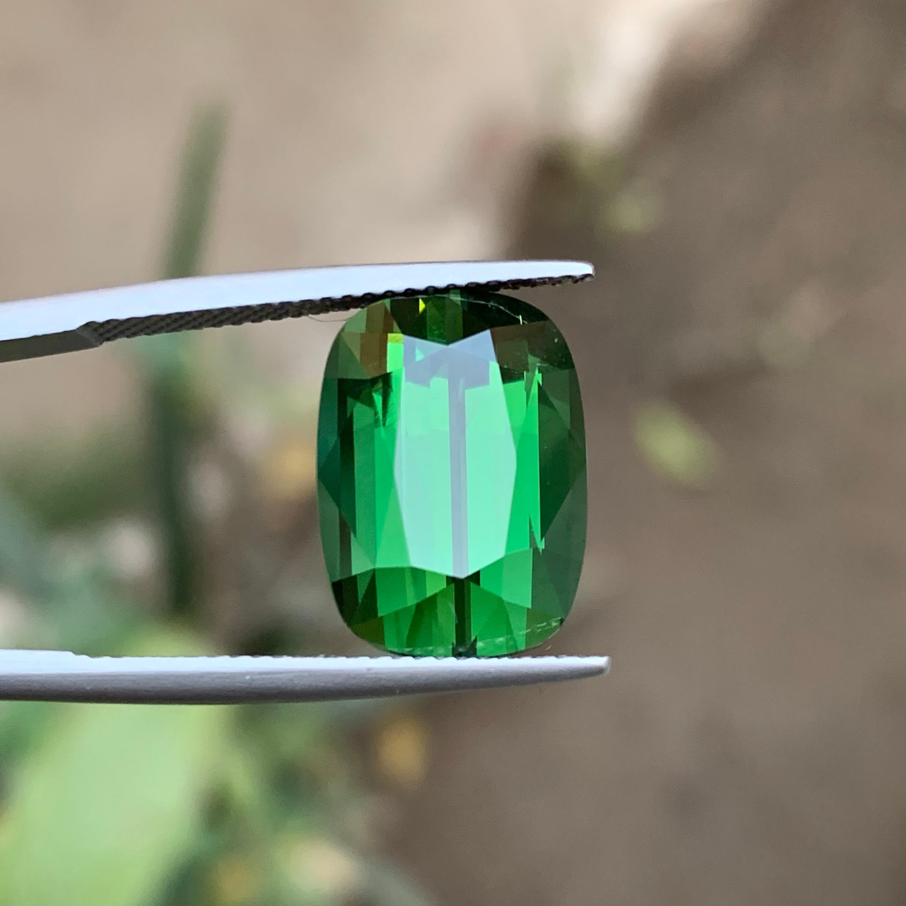 Bague en tourmaline naturelle vert foncé, pierre précieuse non sertie 11.25 carats, taille coussin en vente 4