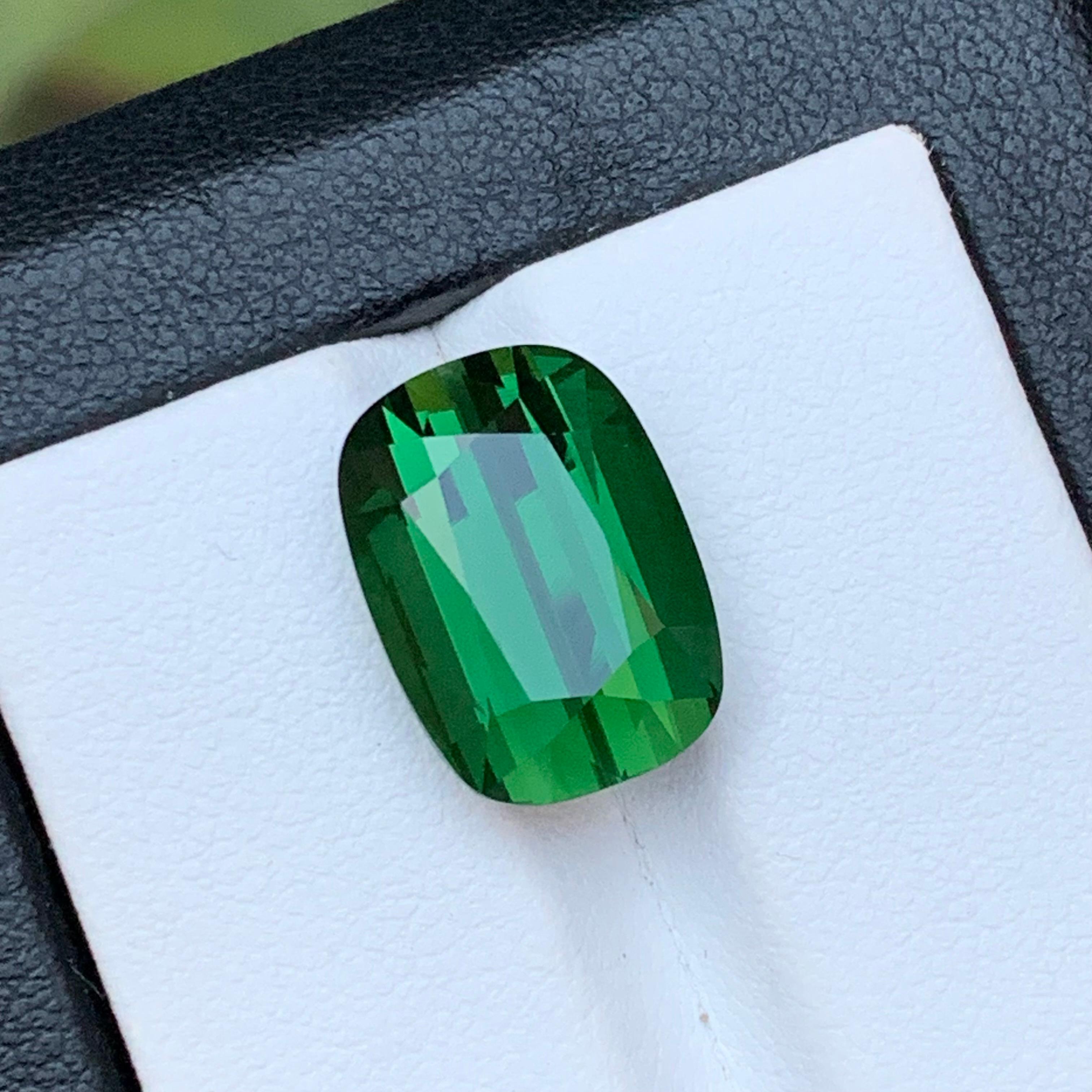 Bague en tourmaline naturelle vert foncé, pierre précieuse non sertie 11.25 carats, taille coussin en vente 3