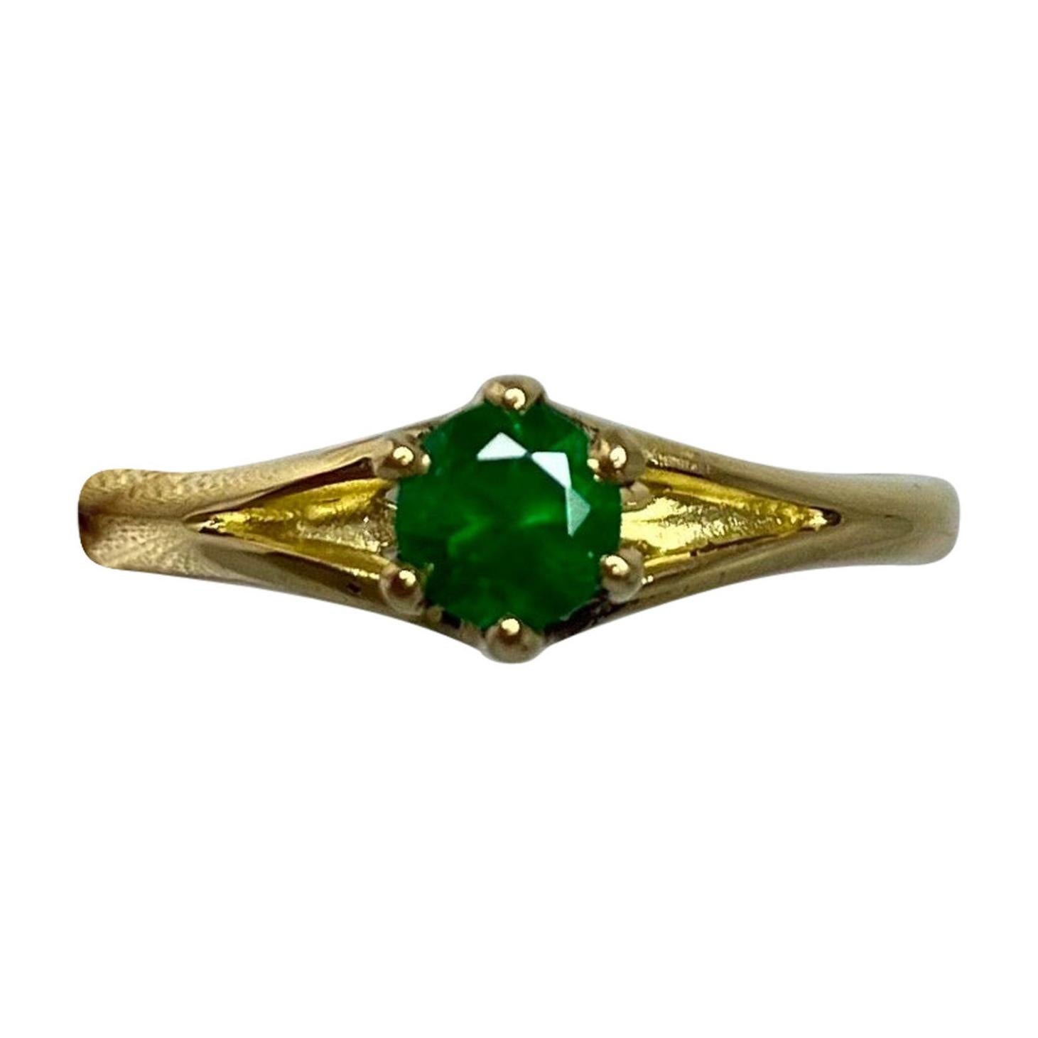 Natural Columbian Emerald Solitaire Ring 18 Karat Yellow Gold For Sale ...