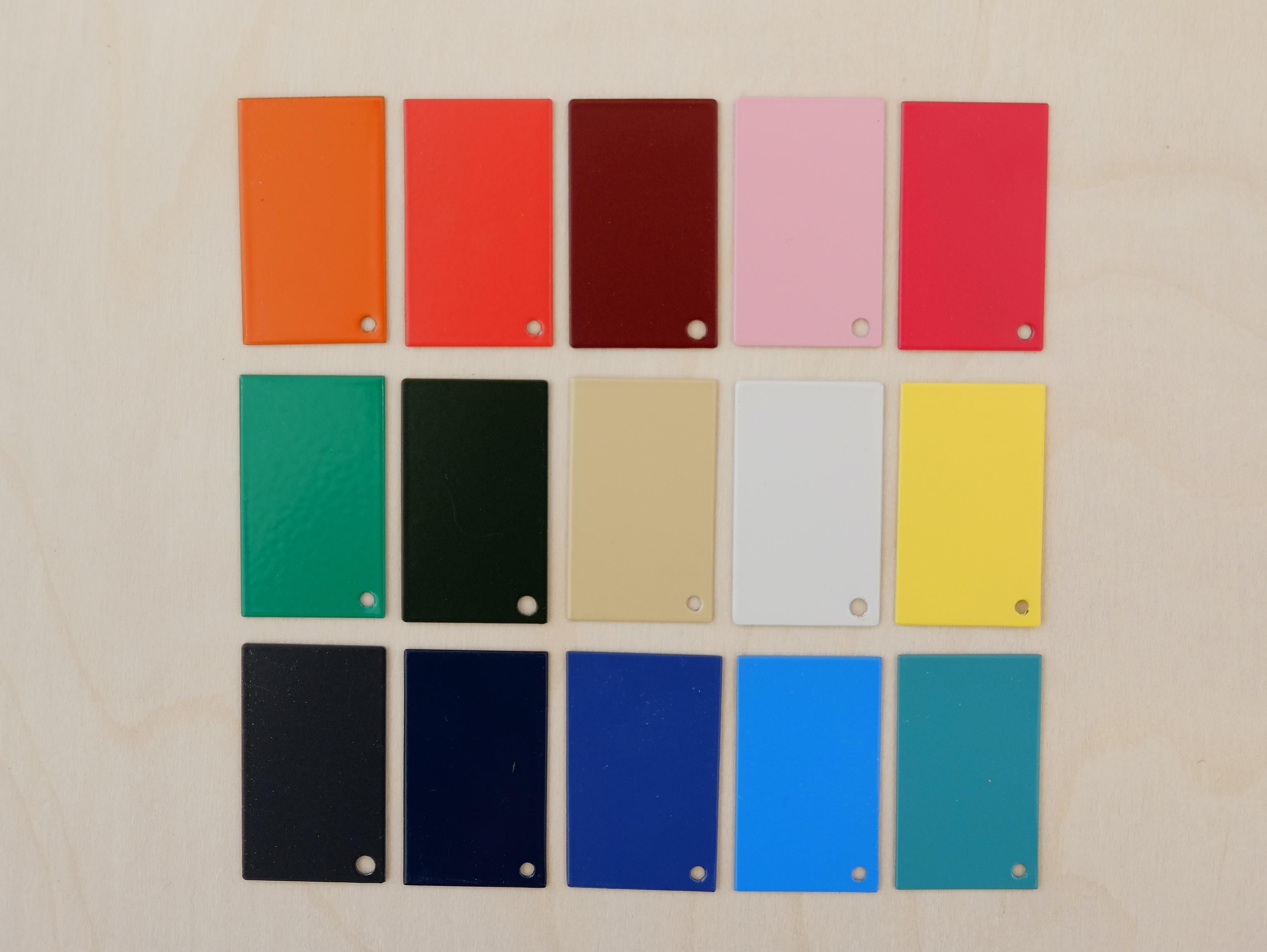 Scrivania da studio verde intenso con piano in linoleum naturale, personalizzabile in vendita 8