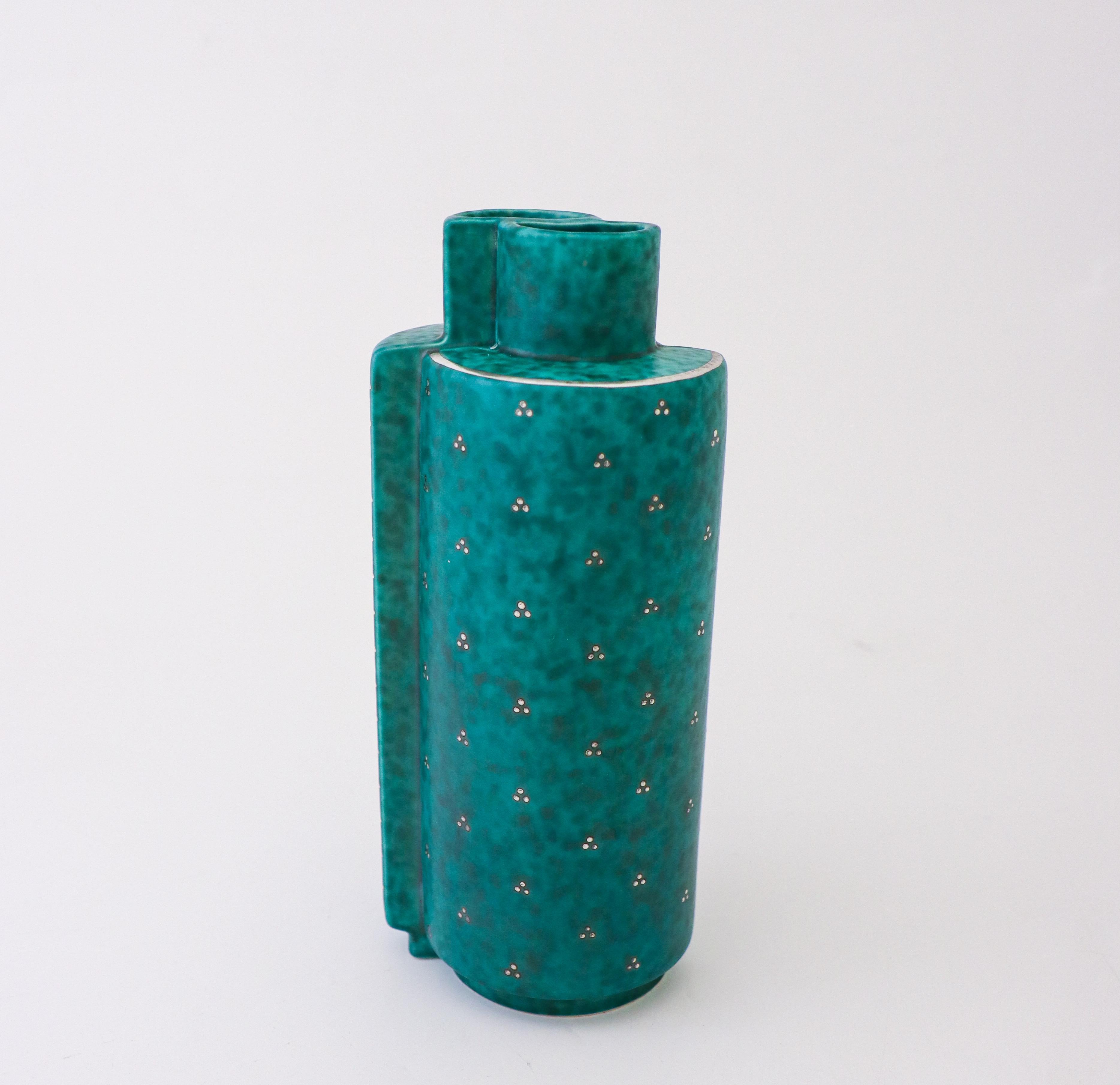 Tiefgrüne Vase Argenta / Surrea Wilhelm Kåge Gustavsberg Grün, Silber Dekor (Glasiert) im Angebot