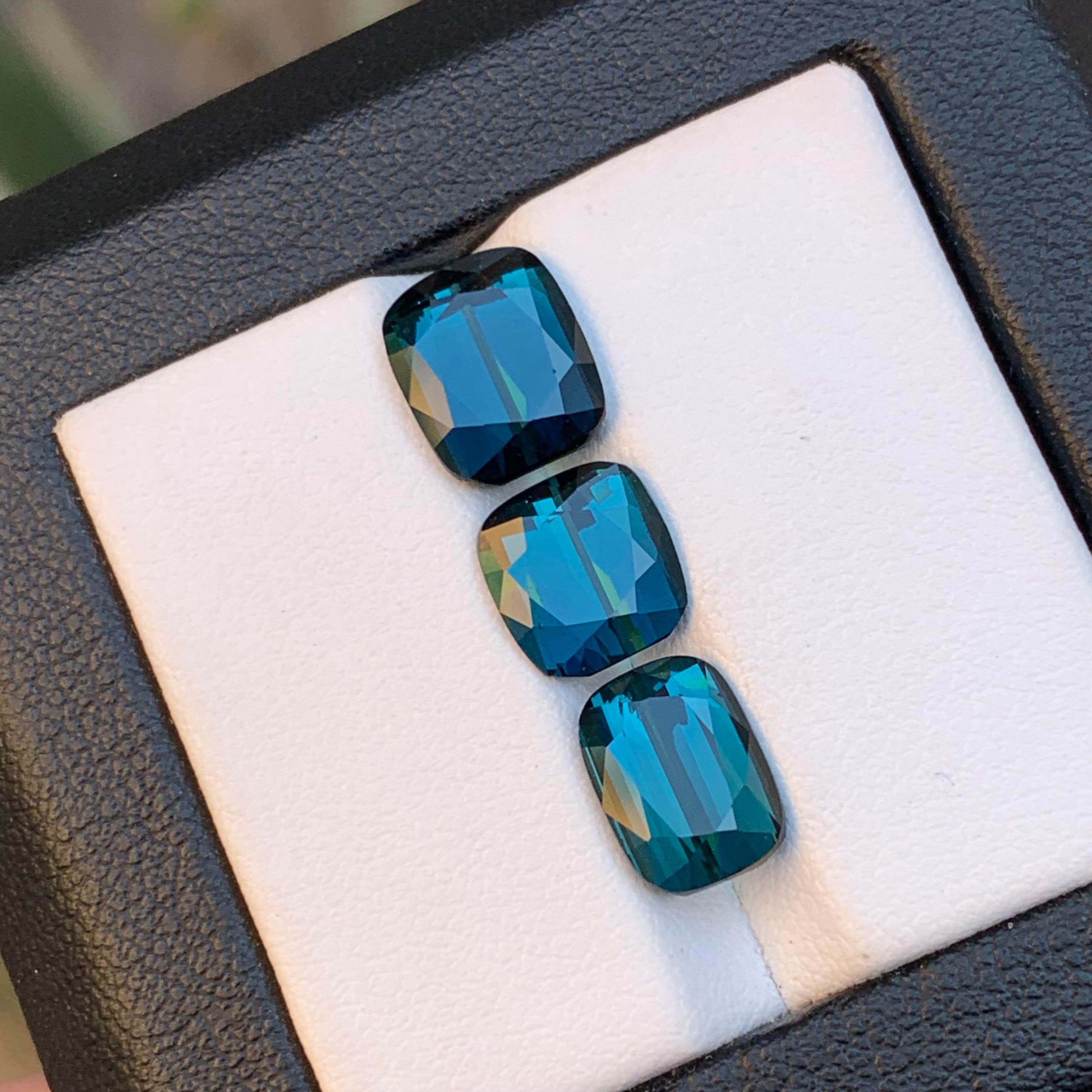 Gemme sciolte di tormalina naturale blu intenso Indicolite Lotto 7,40 Ct Taglio Cuscino in vendita 4
