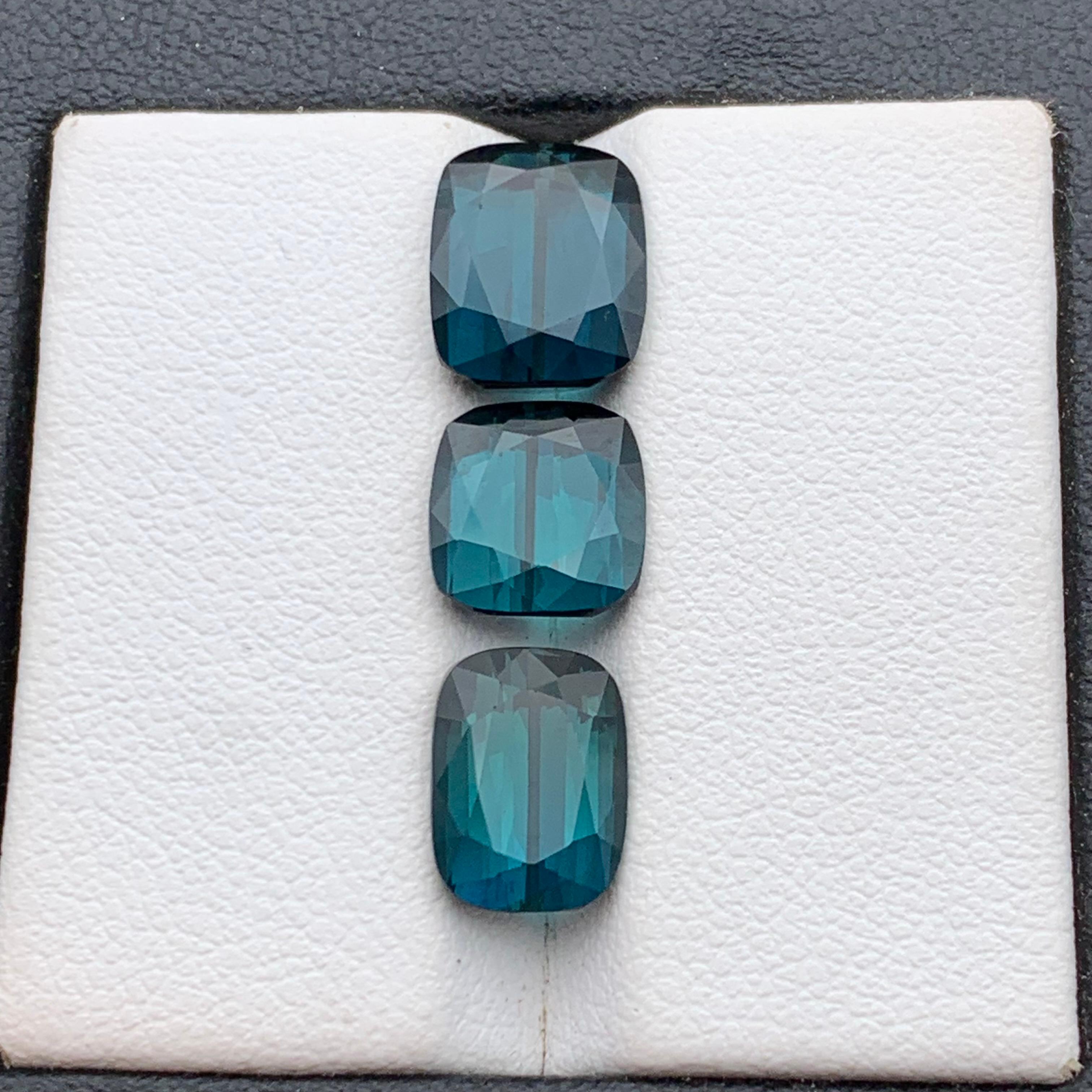 Gemme sciolte di tormalina naturale blu intenso Indicolite Lotto 7,40 Ct Taglio Cuscino in vendita 5