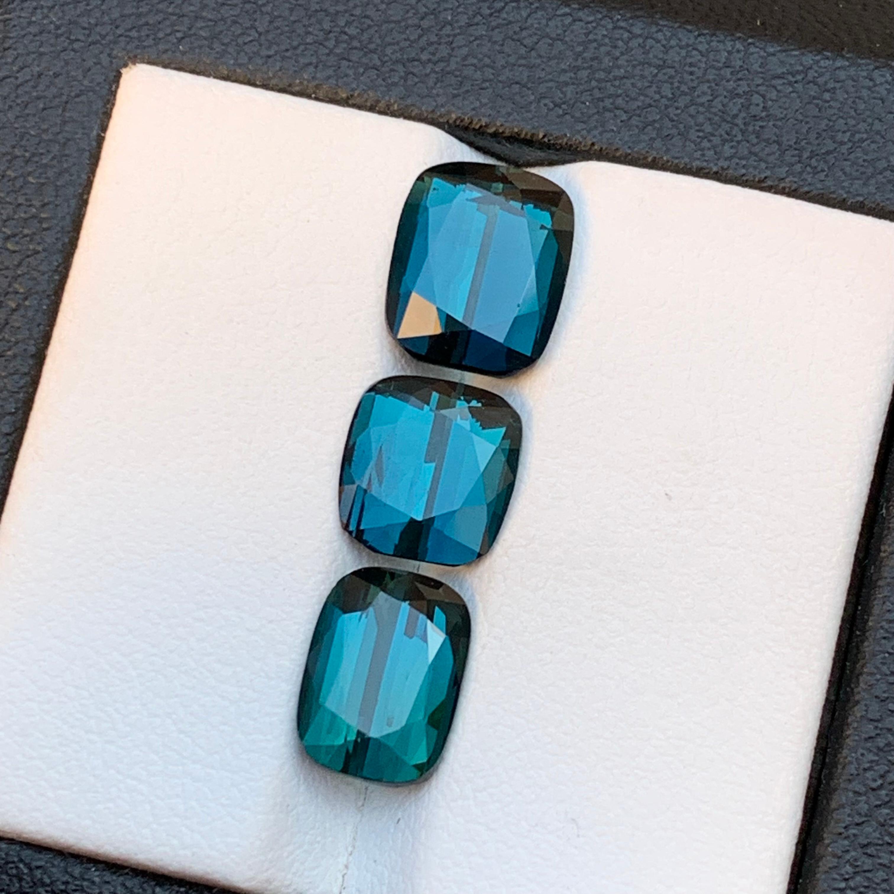 Gemme sciolte di tormalina naturale blu intenso Indicolite Lotto 7,40 Ct Taglio Cuscino in vendita 2