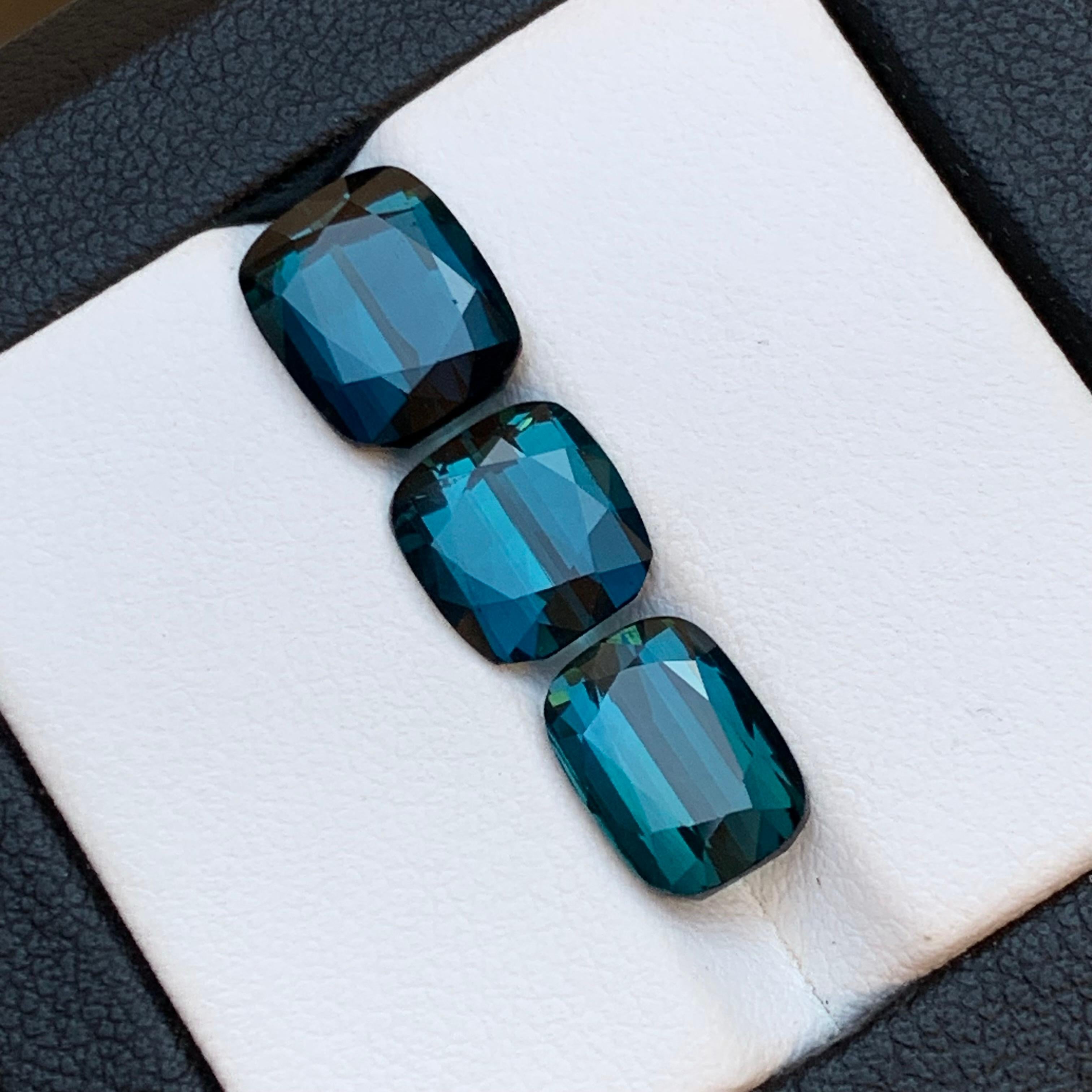 Gemme sciolte di tormalina naturale blu intenso Indicolite Lotto 7,40 Ct Taglio Cuscino in vendita 3