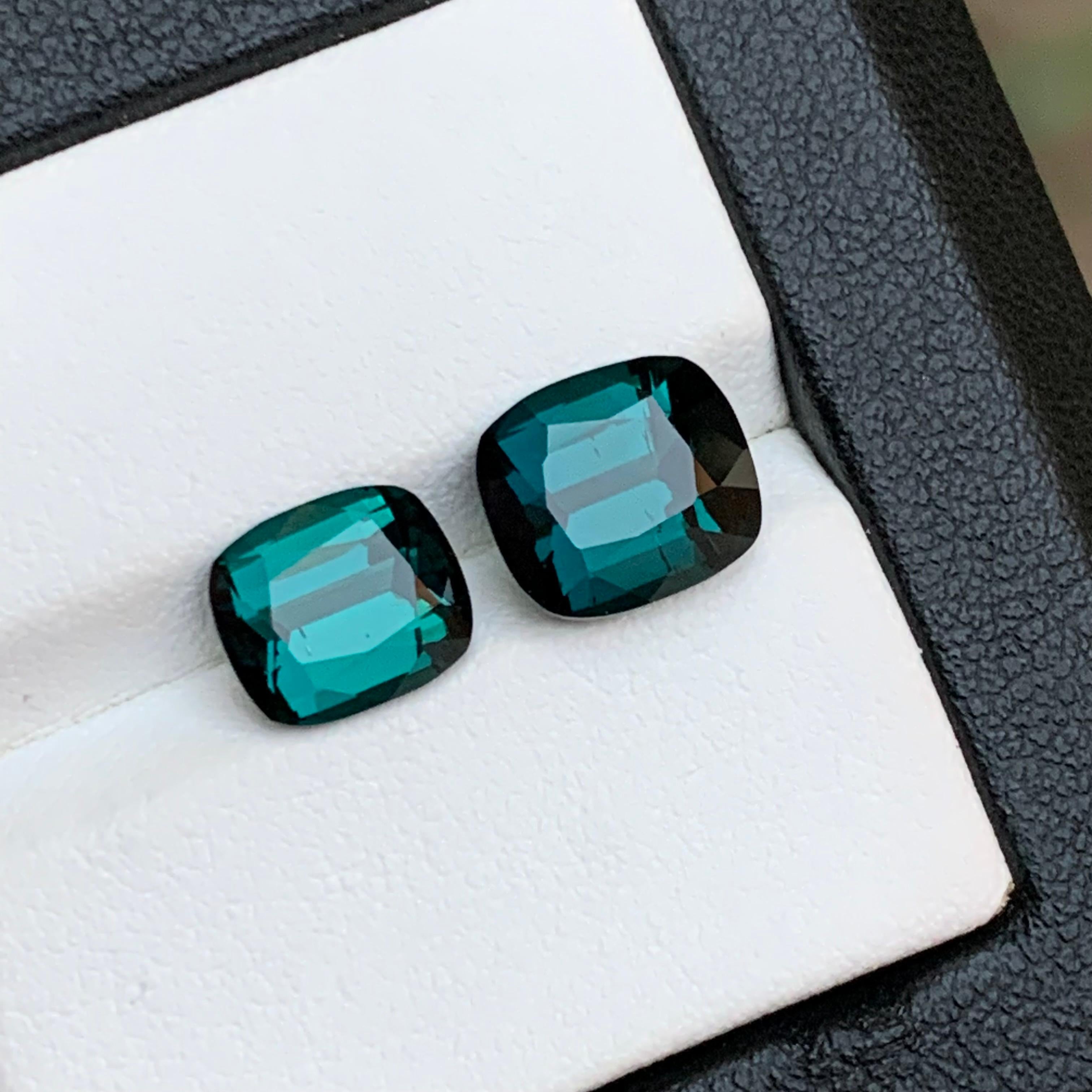 Bague en tourmaline naturelle bleu indicolite profond de 5,40 carats, taille coussin en vente 2