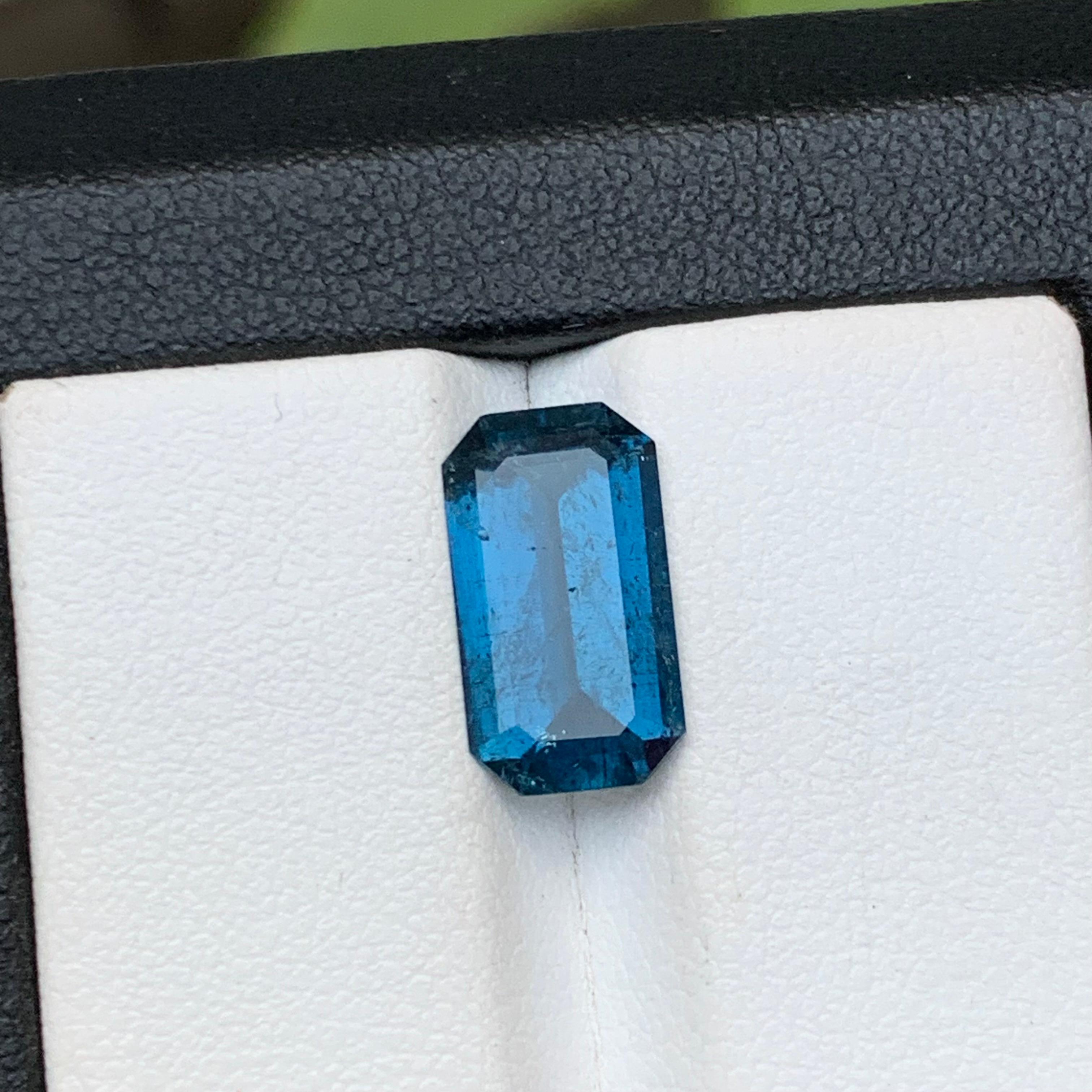 Deep Inky Blue Natural Tourmaline Ring Loose Gemstone 3 Ct Emerald Cut-Jewelry For Sale 7