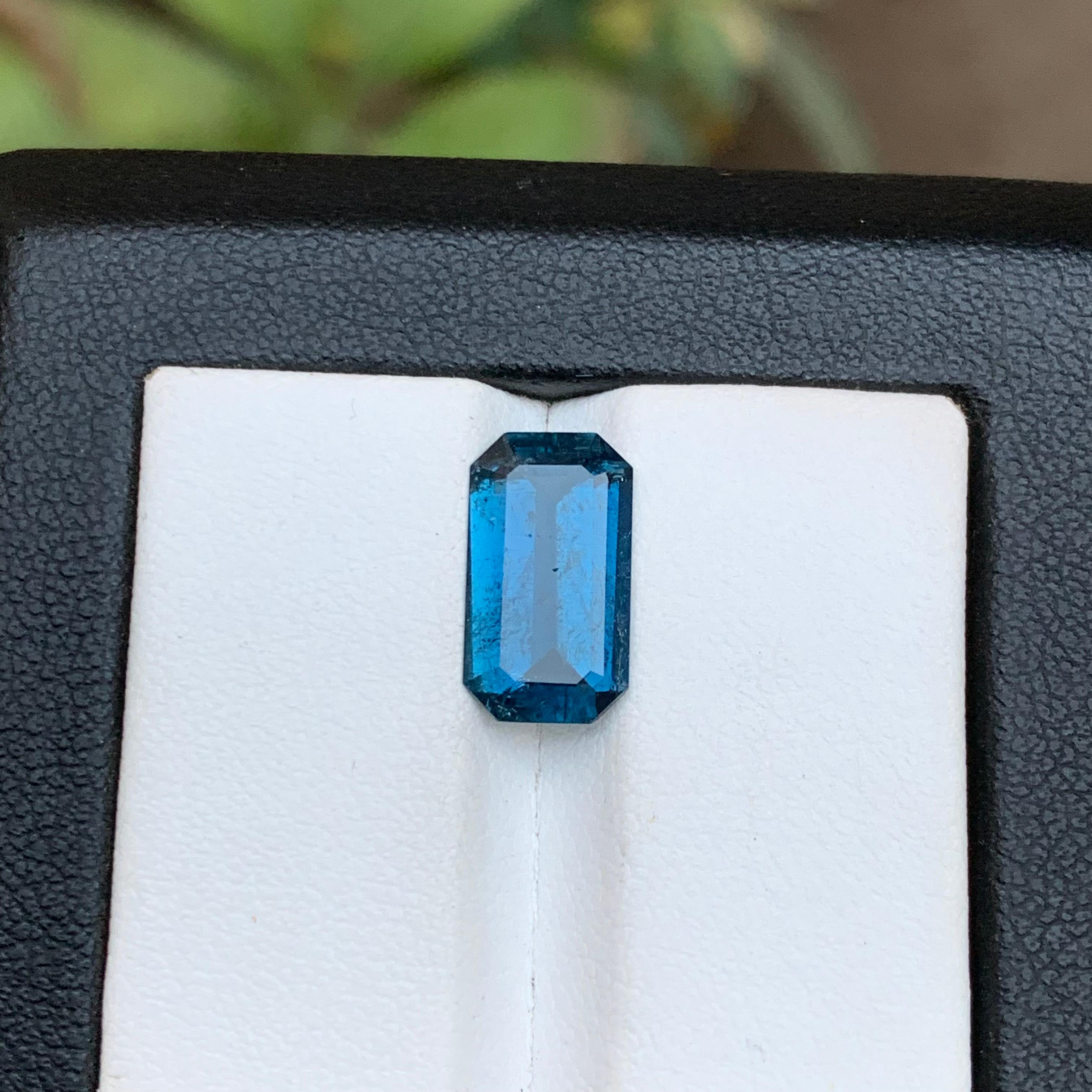 Deep Inky Blue Natural Tourmaline Ring Loose Gemstone 3 Ct Emerald Cut-Jewelry For Sale 8
