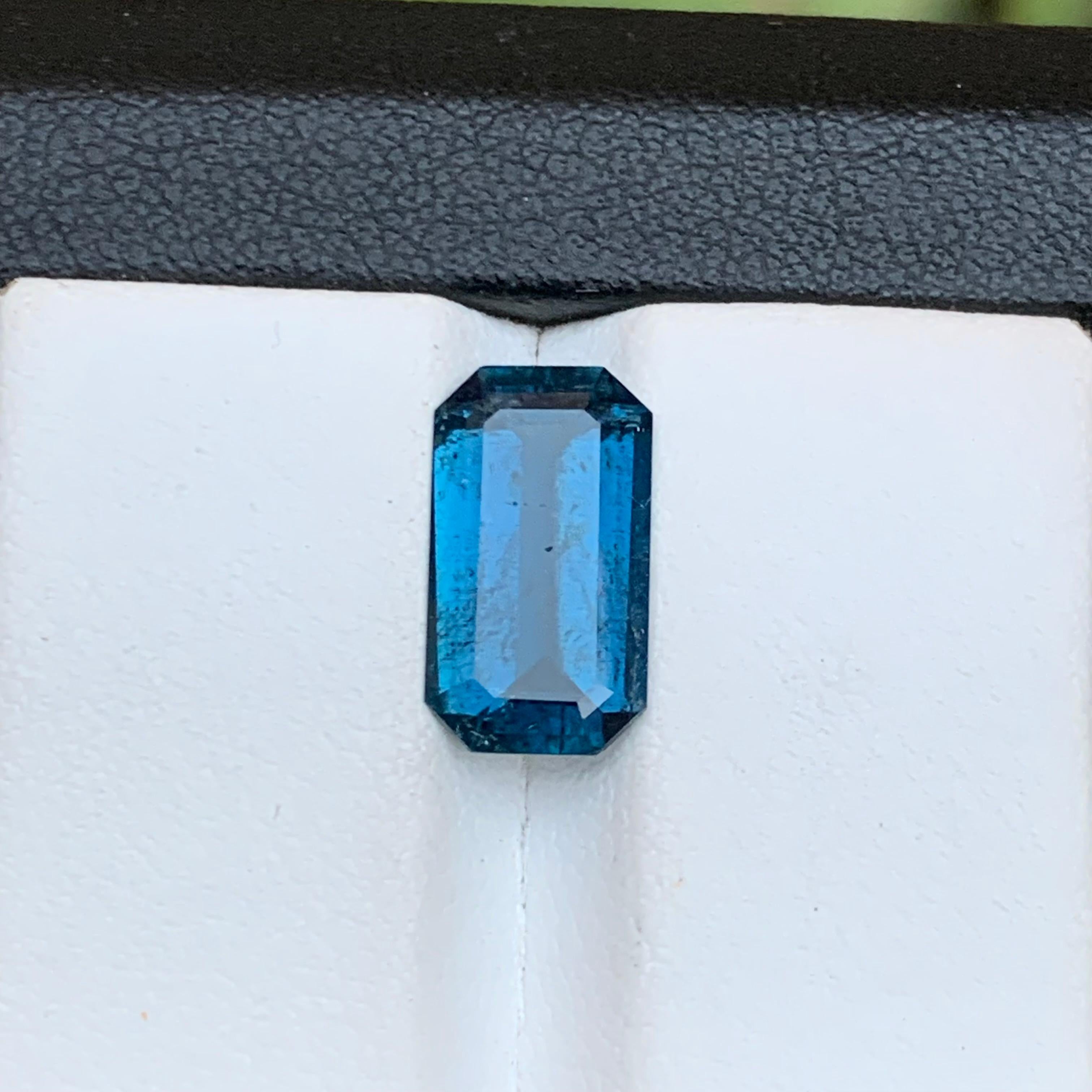 Deep Inky Blue Natural Tourmaline Ring Loose Gemstone 3 Ct Emerald Cut-Jewelry For Sale 2