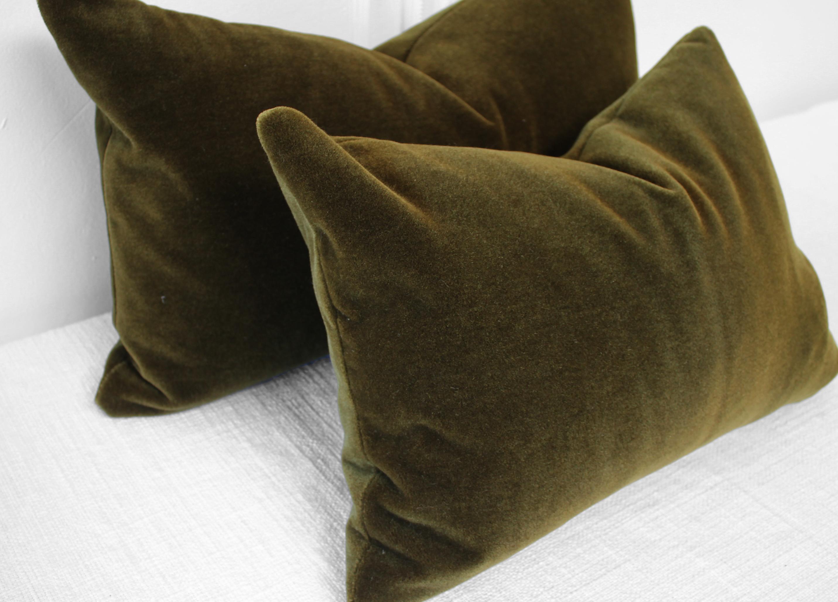 Deep Moss Green Mohair Lumbar Accent Pillows In New Condition In Old Town Orange, CA