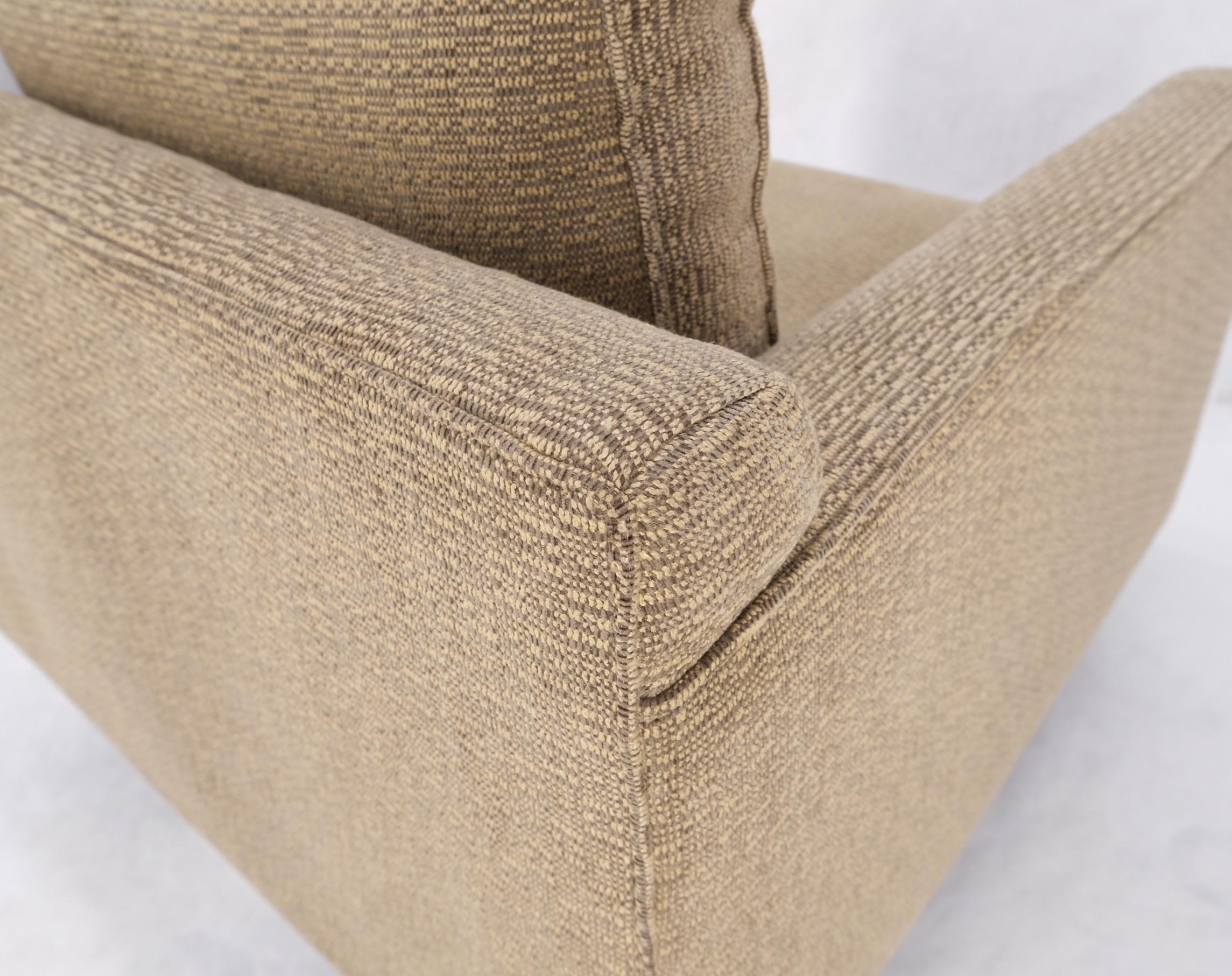 Deep Oatmeal Fabric Upholstery Contemporary Lounge Chair on Dowel Legs For Sale 4