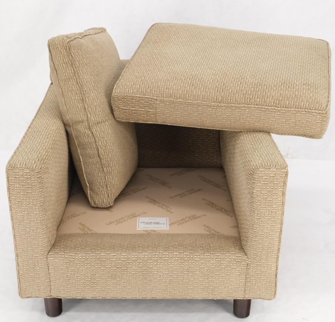 Deep Oatmeal Fabric Upholstery Contemporary Lounge Chair on Dowel Legs For Sale 9