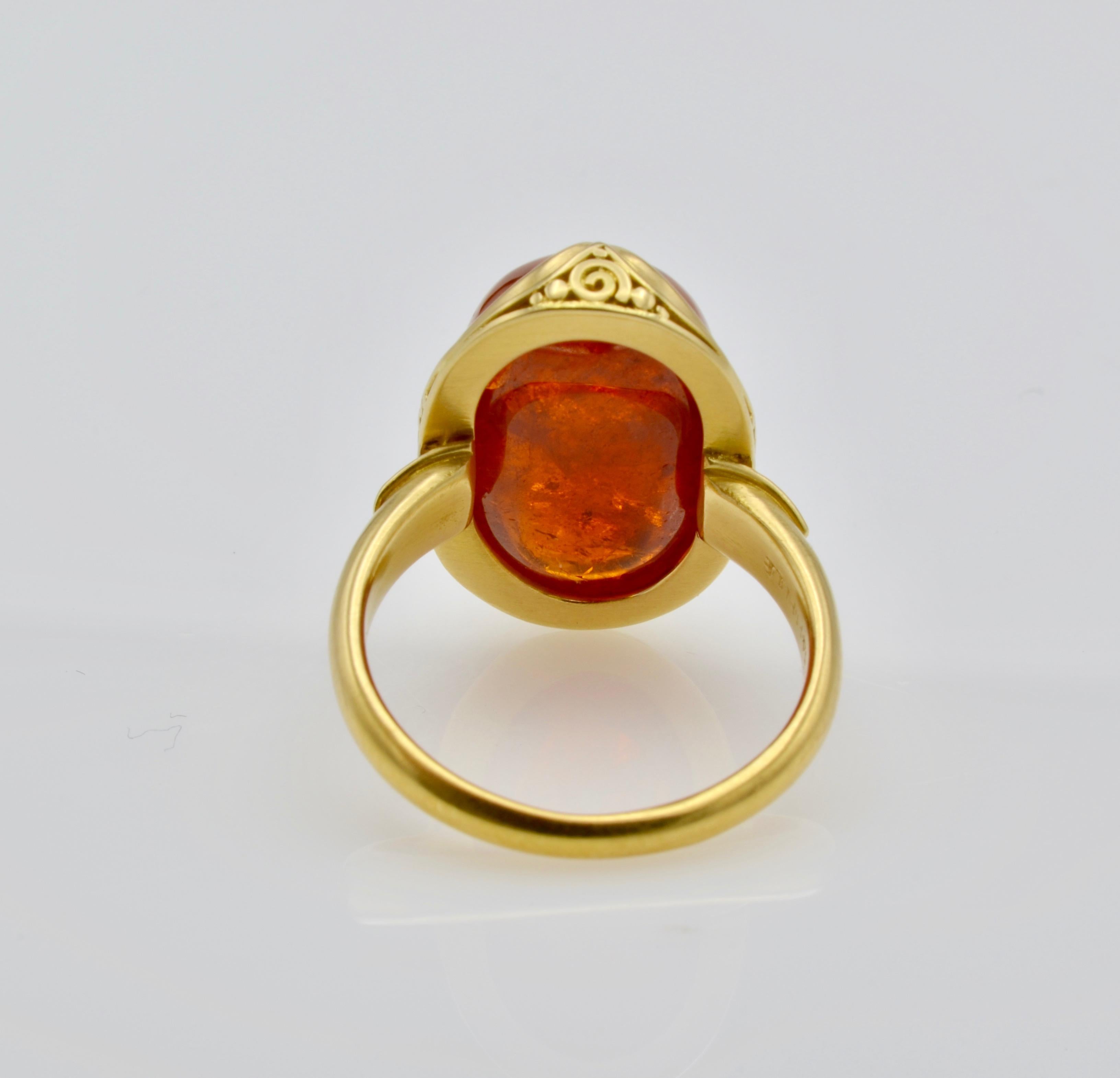 Deep Orange 9.80 Carats Tourmaline Cabochon 18 Karat Granulated Gold Ring For Sale 2