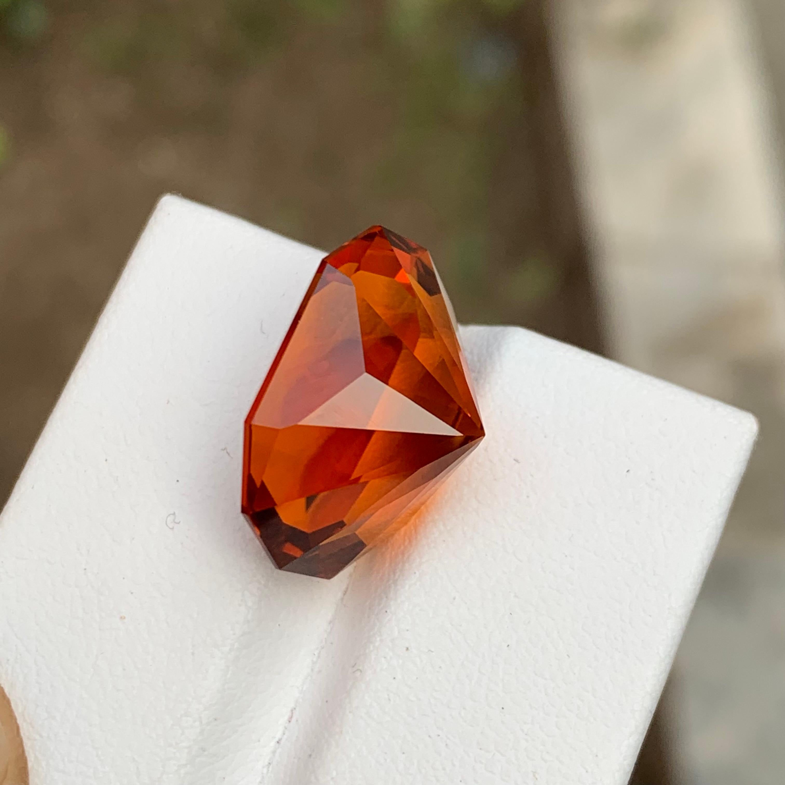 Rare Orange Certified Citrine Loose Gemstone 15.30 Ct Fancy Cut for Pendant For Sale 2