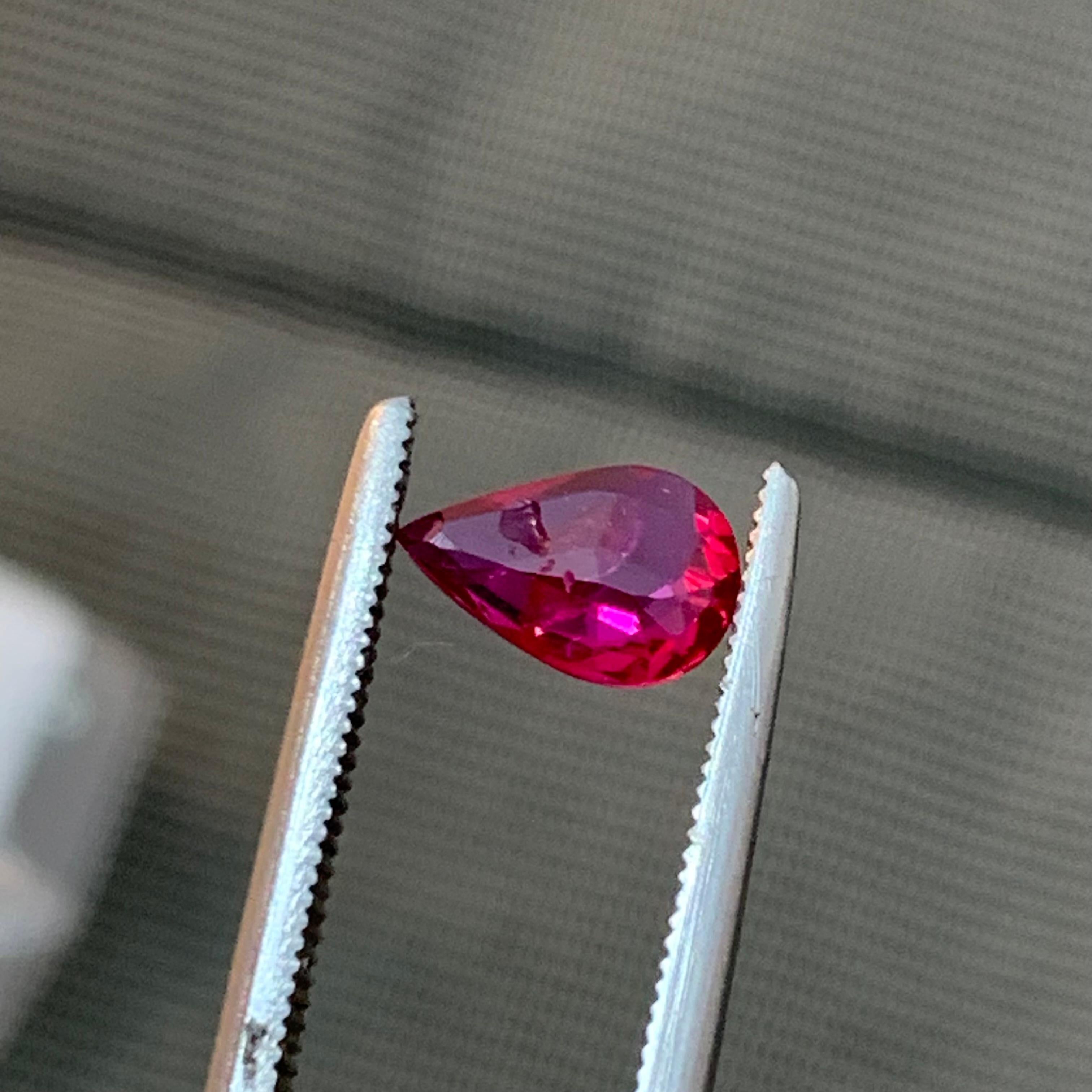 Deep Pink rötlichen Farbton natürlichen Rubin Ring Edelstein 1,10 Ct Pear Drop Form-Schmuck (Zeitgenössisch) im Angebot