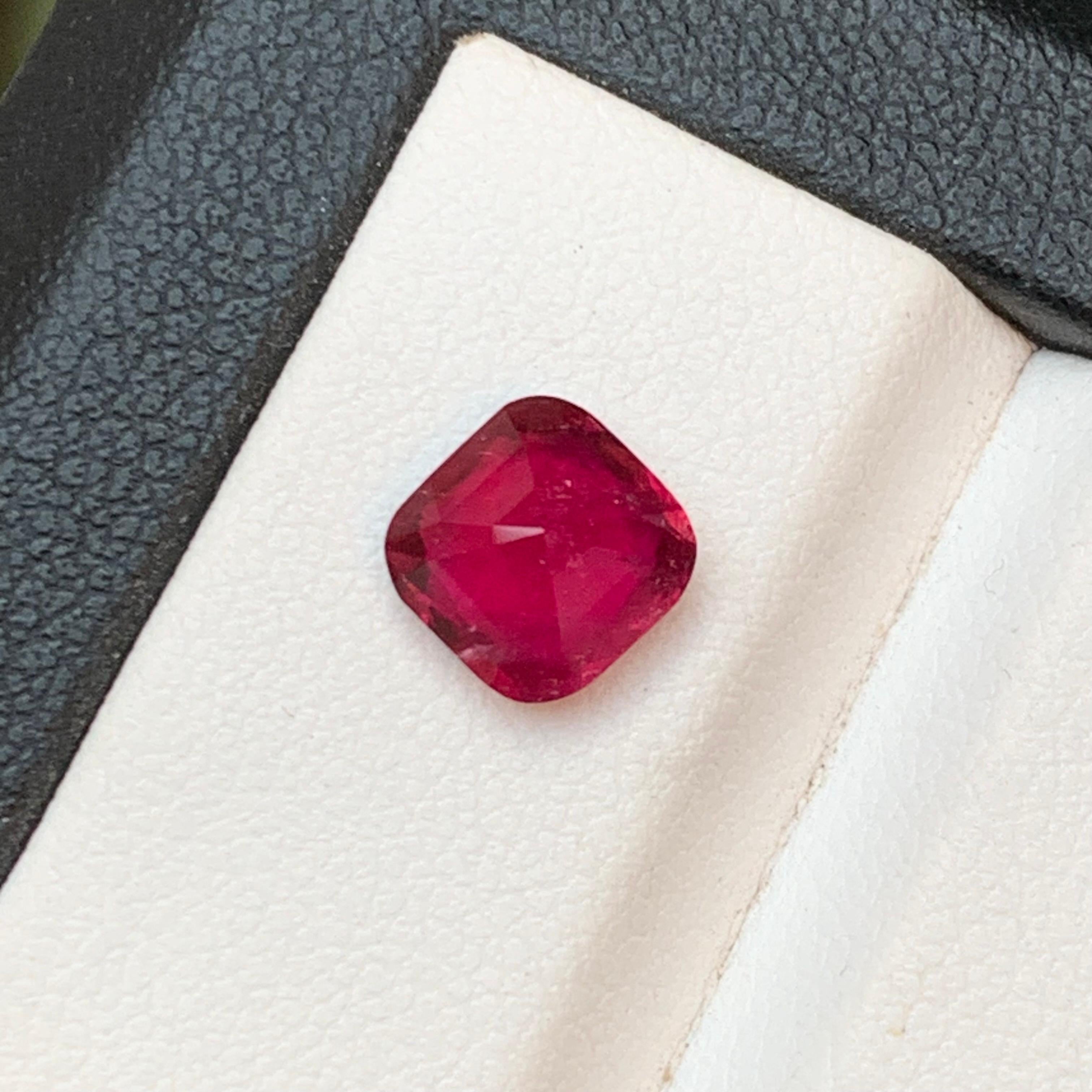 Deep Pinkish Red Natural Rubellite Turmalin Ring Lose Edelstein 1,60 Ct Jewel im Angebot 1