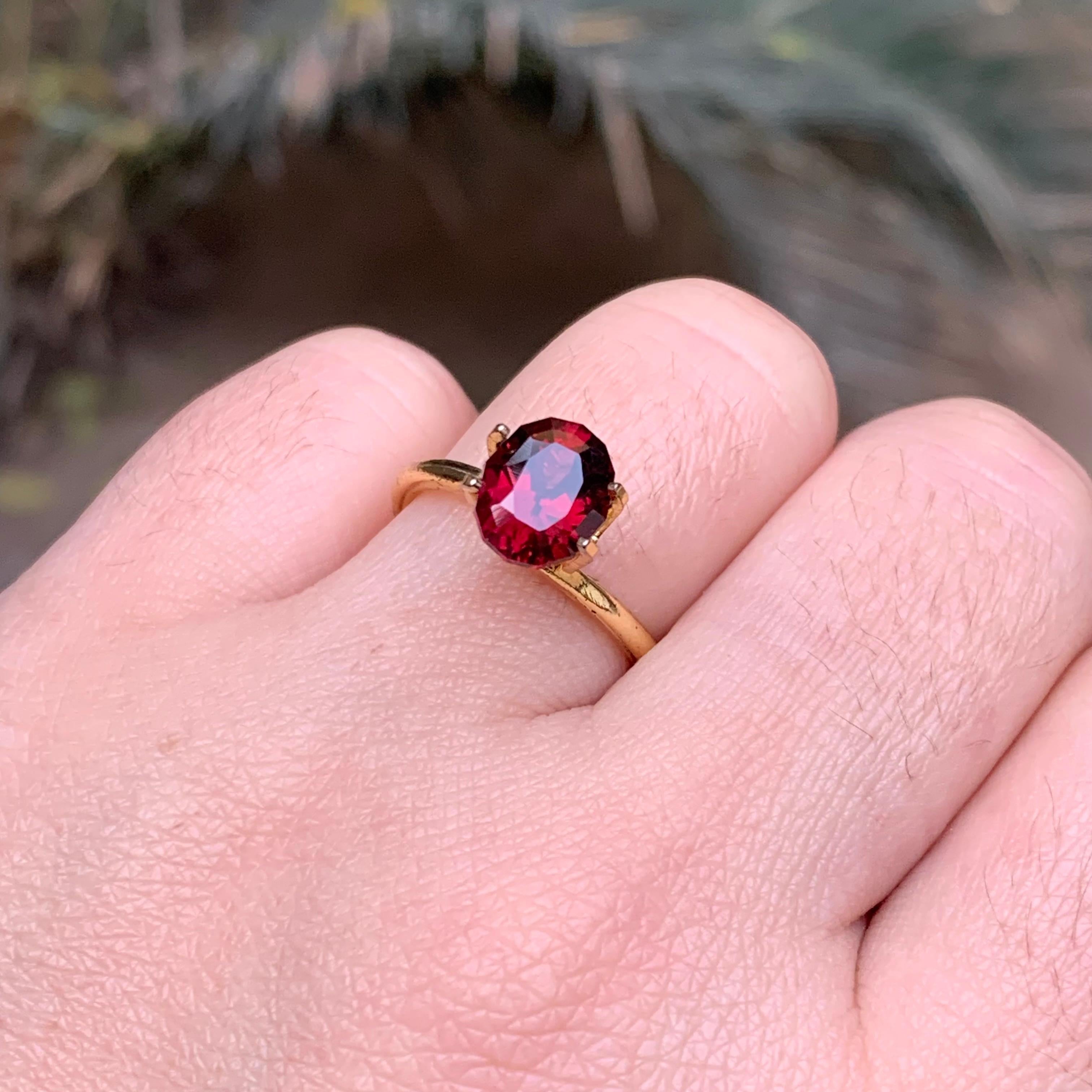 Grenat Rhodolite rouge rosé profond 2.53 Ct Oval Cut Natural Loose Gemstone (pierre précieuse en vrac)  Bague en vente 4