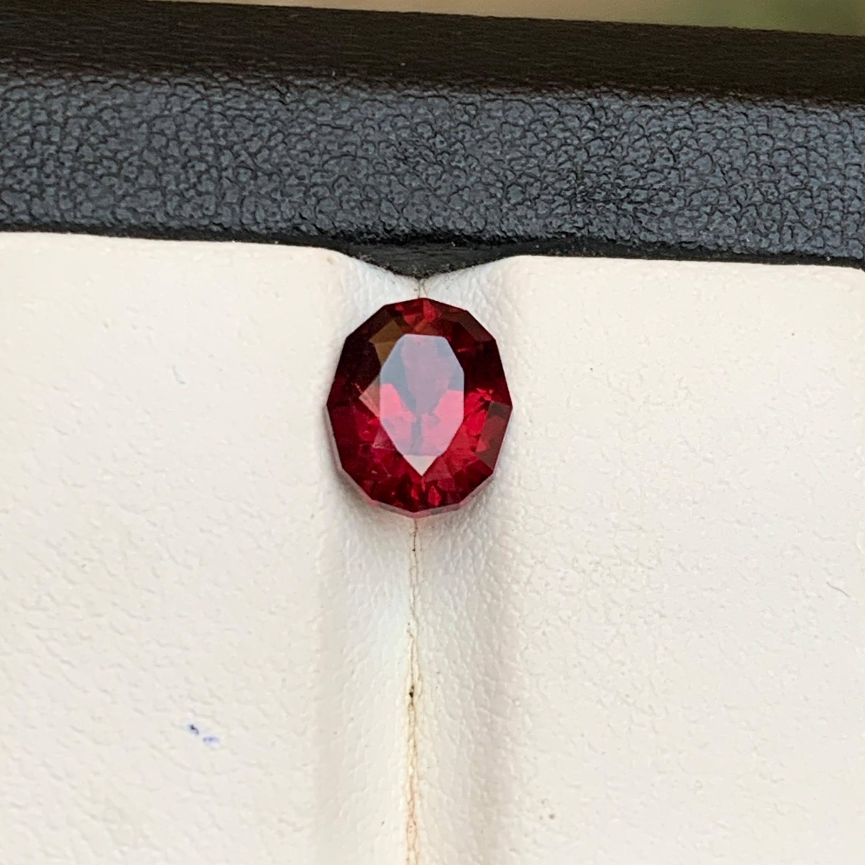 Grenat Rhodolite rouge rosé profond 2.53 Ct Oval Cut Natural Loose Gemstone (pierre précieuse en vrac)  Bague en vente 6