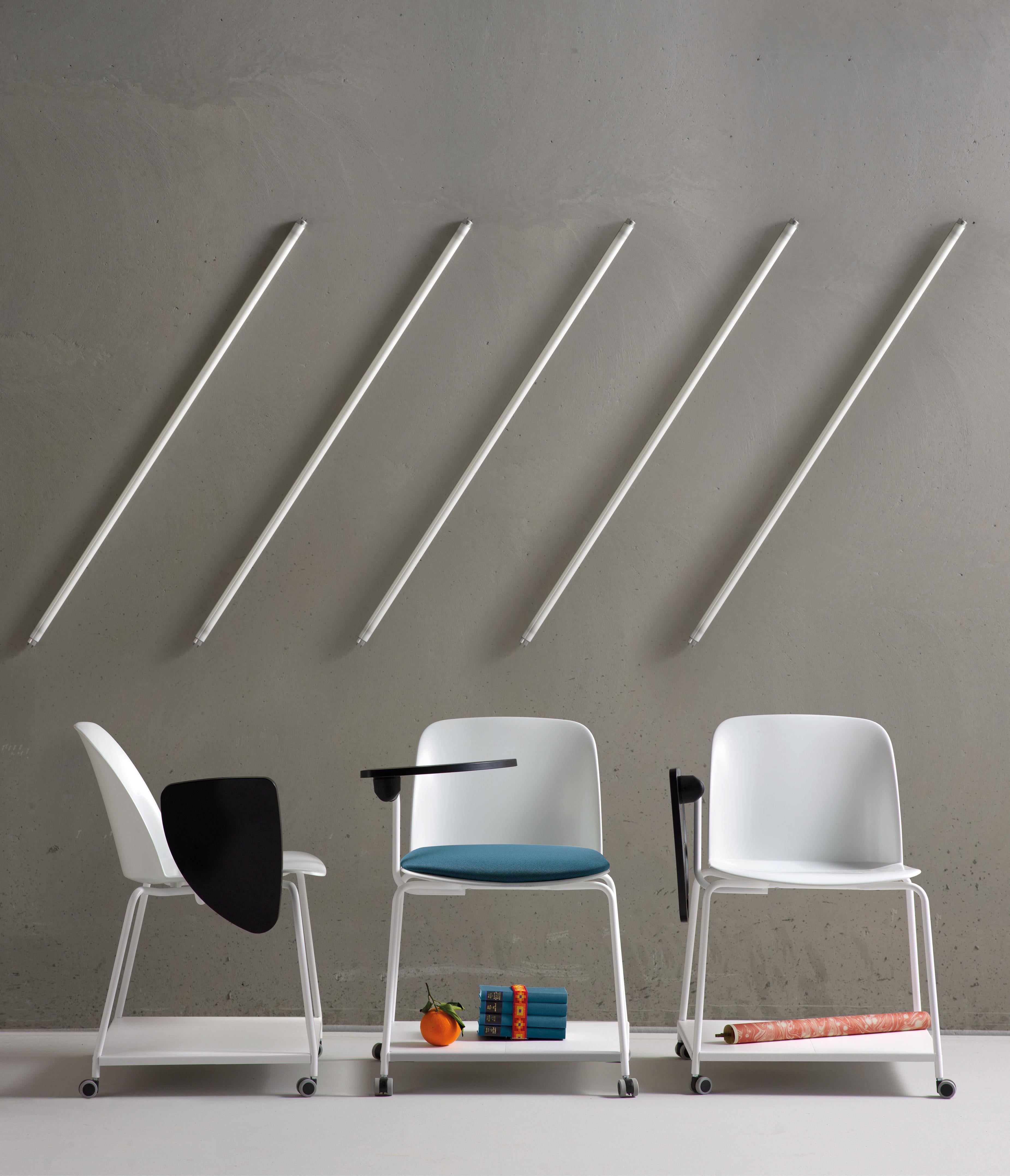Kunststoffsessel mit Sitz aus Polypropylen und Beinen aus Wood Wood von Quinti Sedute im Angebot 3