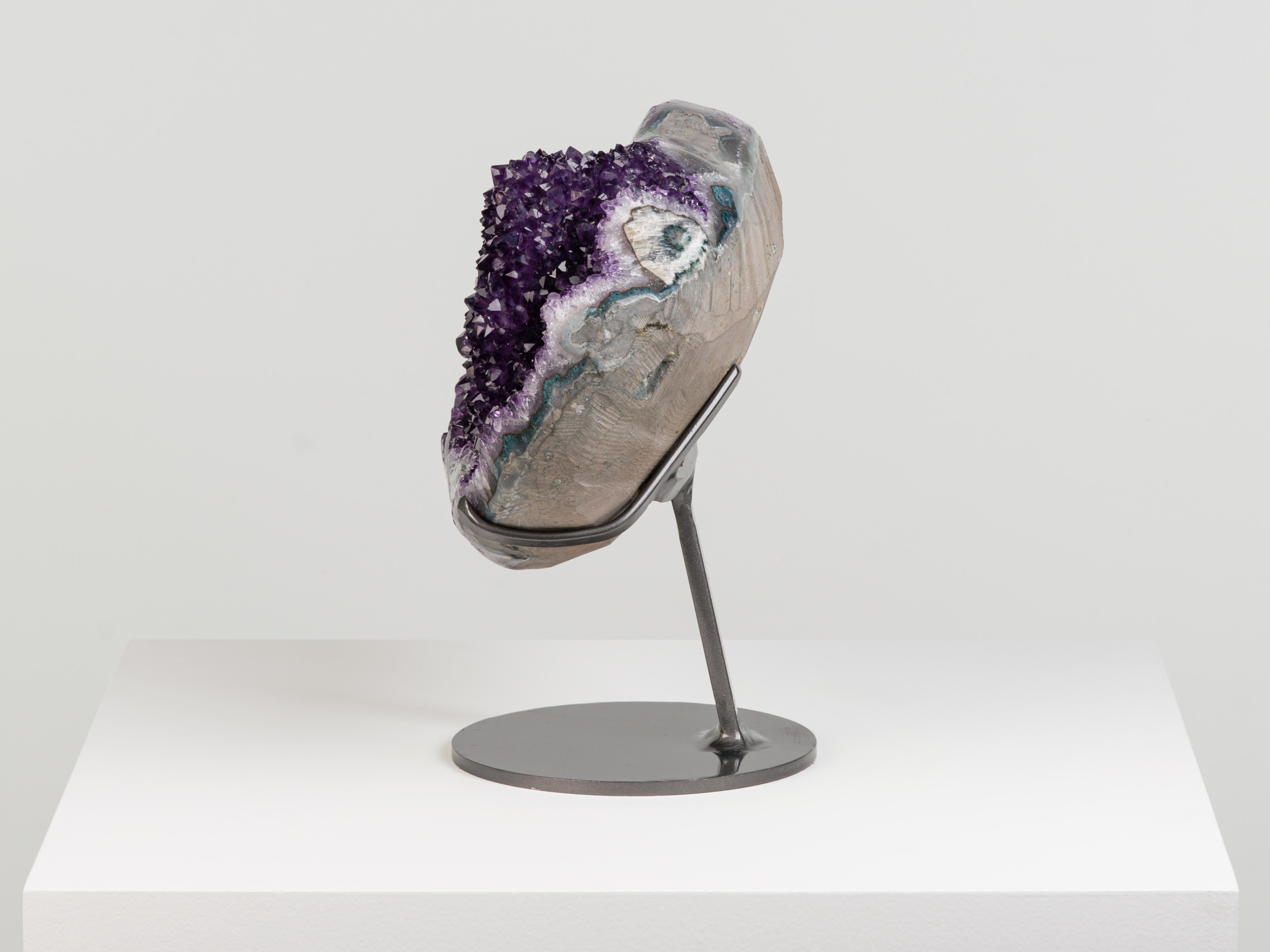 Ametista viola intenso con calcite e agata levigata In condizioni ottime in vendita a London, GB