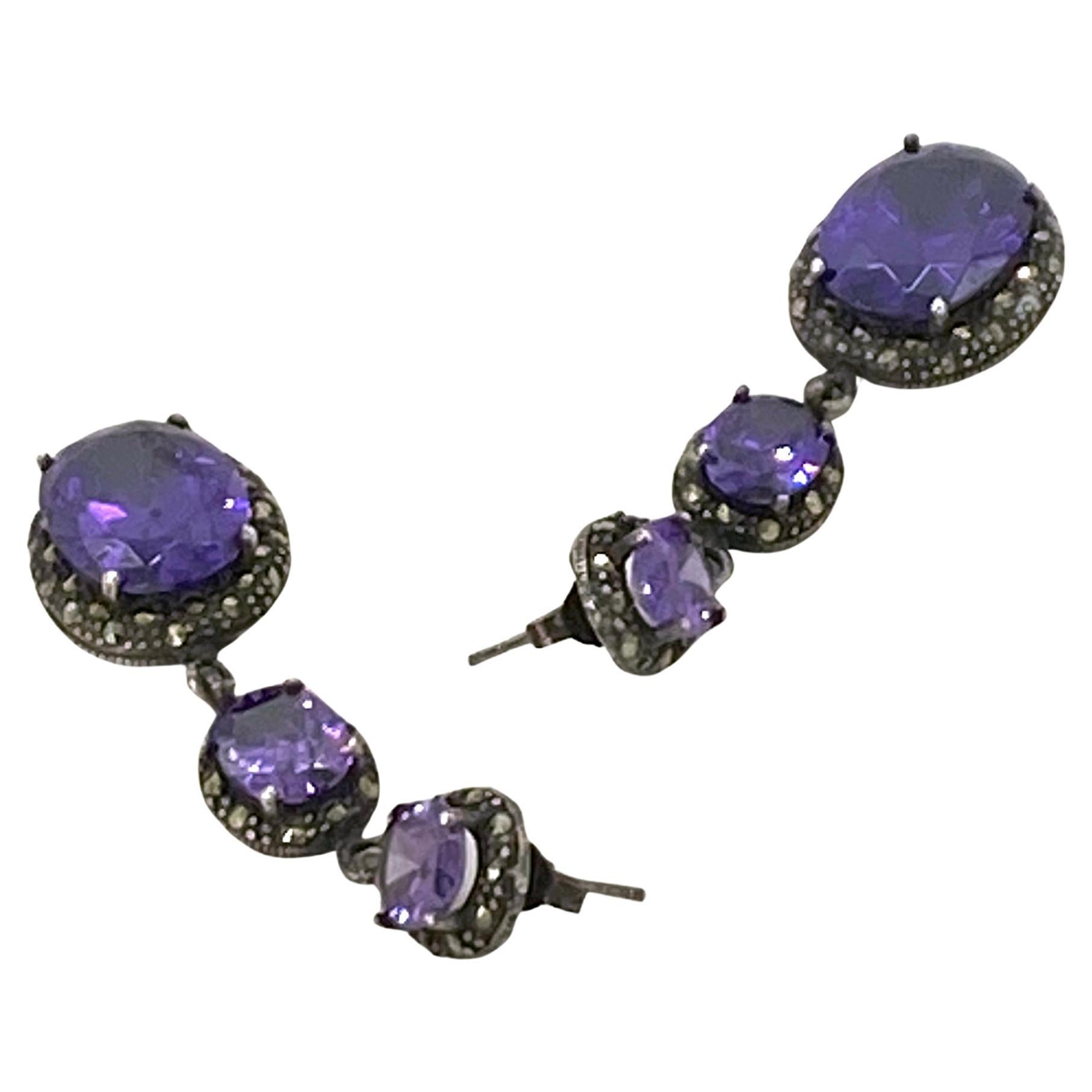 Orecchini pendenti in argento con cristalli viola e marcasite in vendita 1