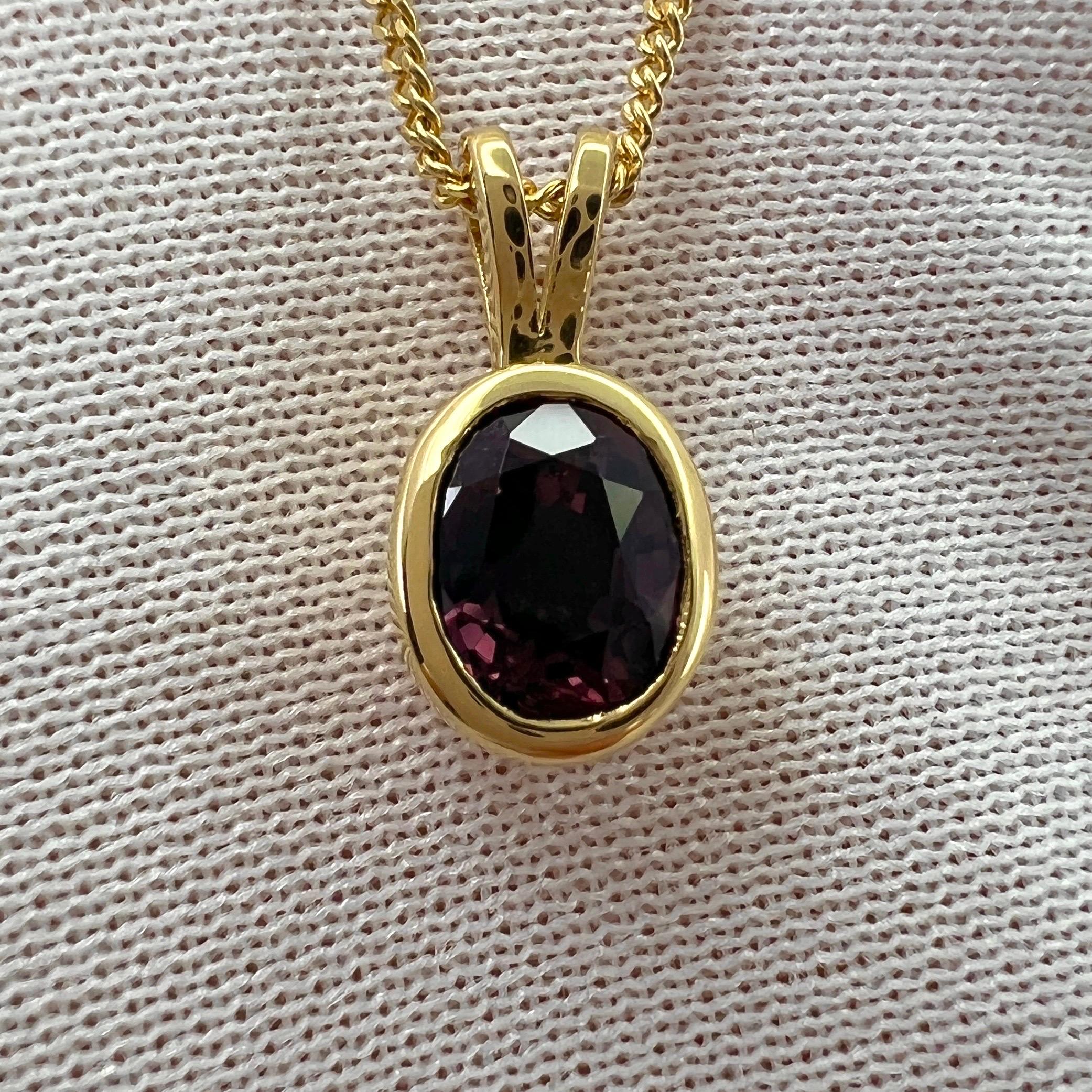 Deep Purple Red Ruby 1.20ct Oval Cut 18k Yellow Gold Solitaire Pendant Necklace For Sale 1