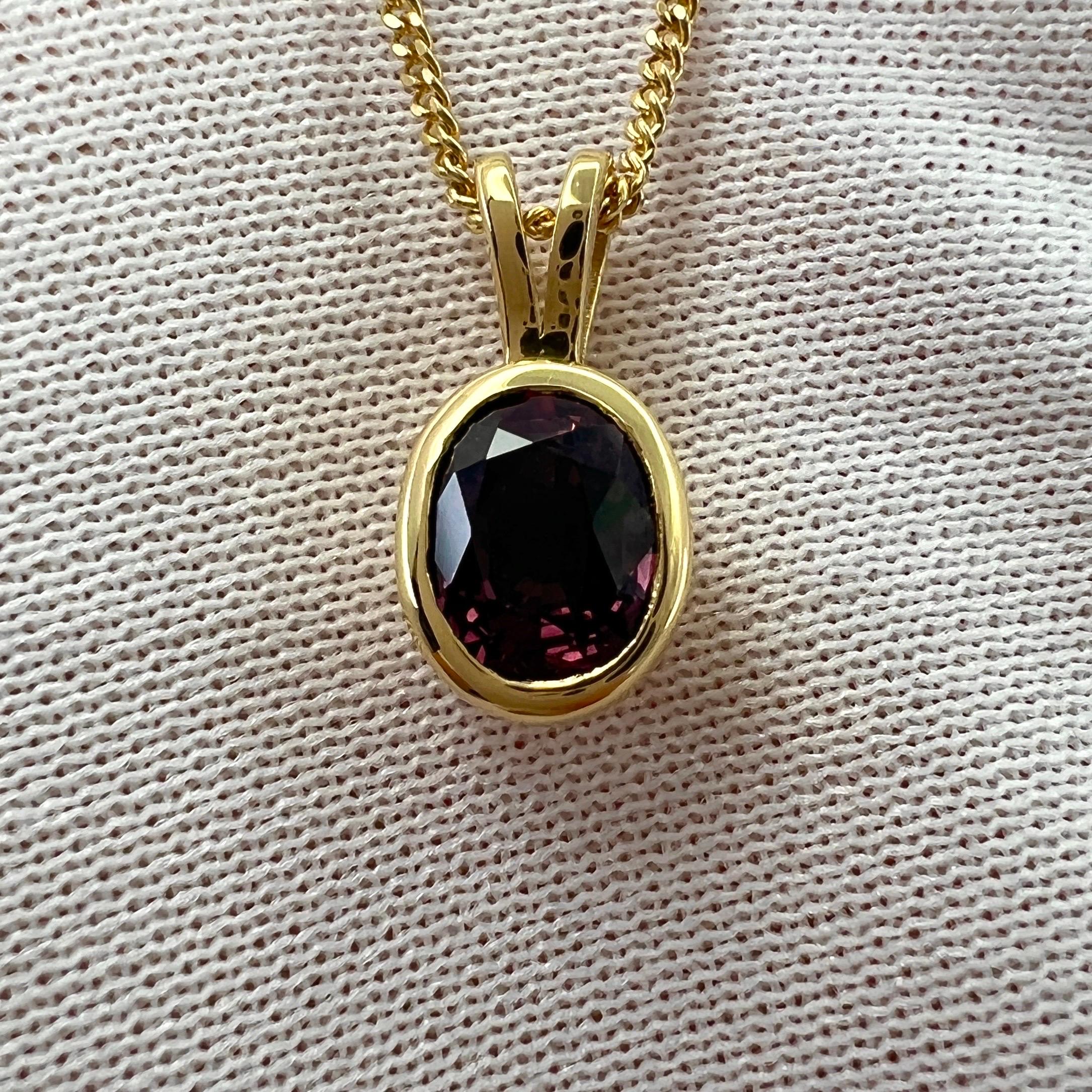 Deep Purple Red Ruby 1.20ct Oval Cut 18k Yellow Gold Solitaire Pendant Necklace For Sale 2