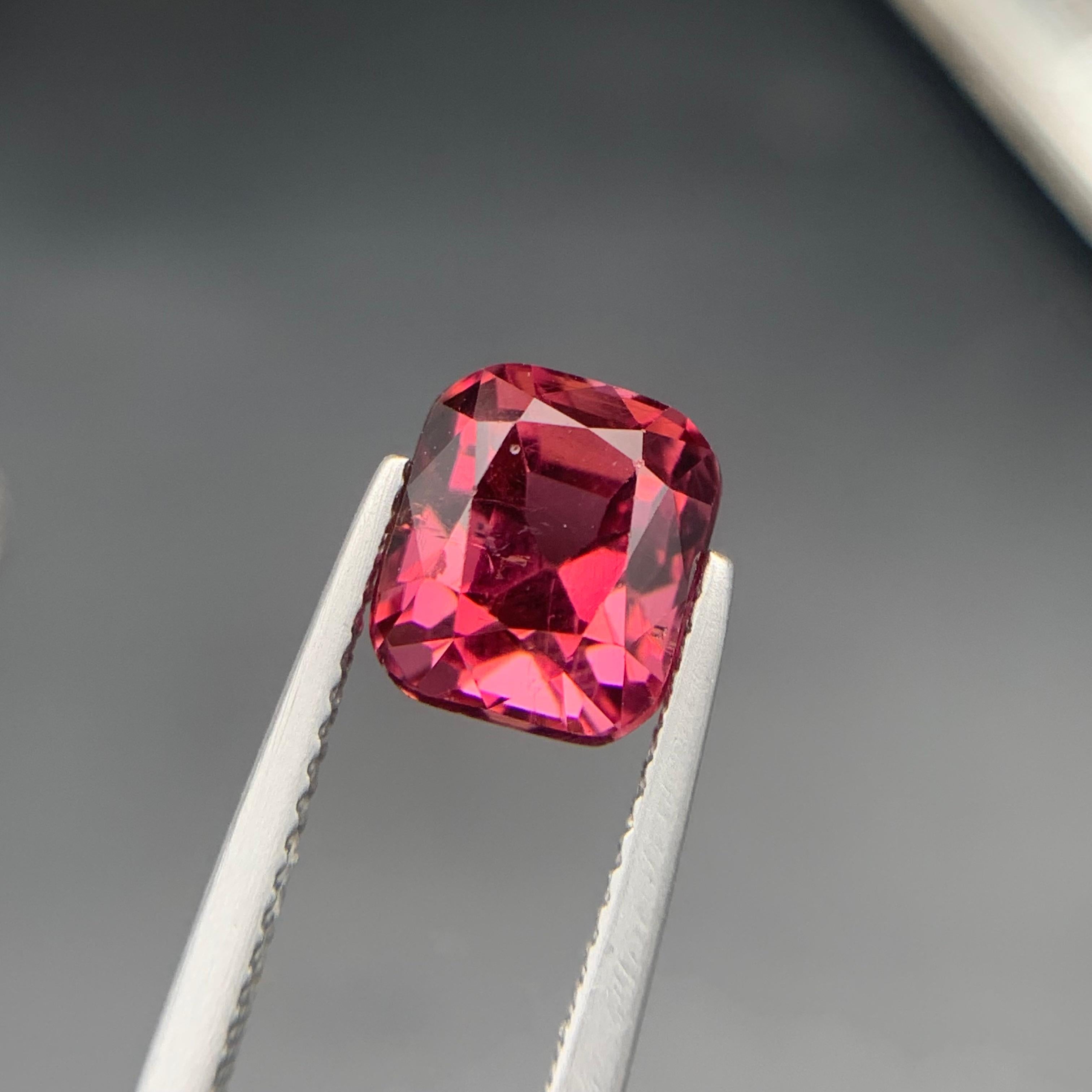 Deep Purplish Red Pink Natural Rubellite Tourmaline Ring Loose Gemstone 3.45 Ct In New Condition For Sale In Peshawar, PK