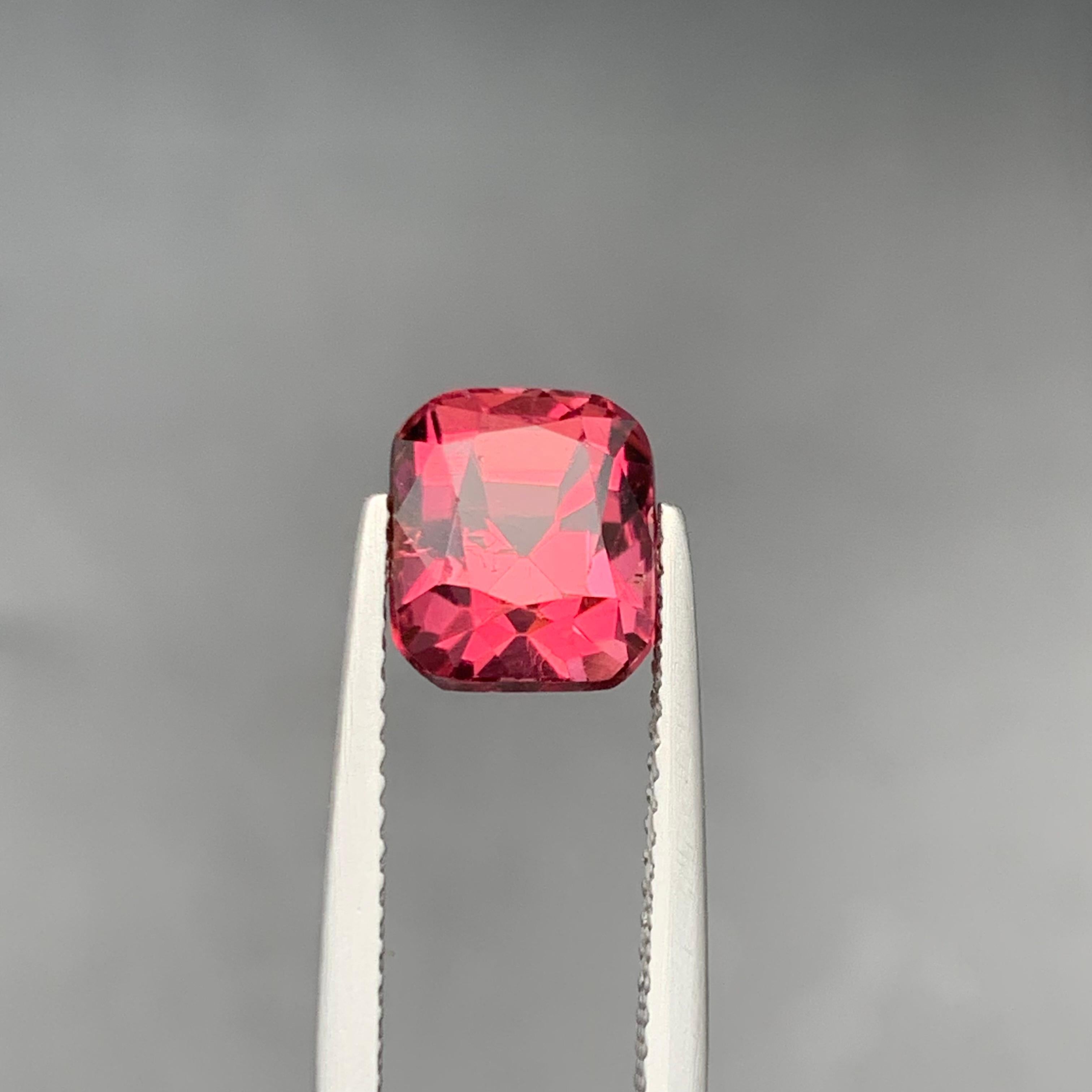 Women's or Men's Deep Purplish Red Pink Natural Rubellite Tourmaline Ring Loose Gemstone 3.45 Ct For Sale