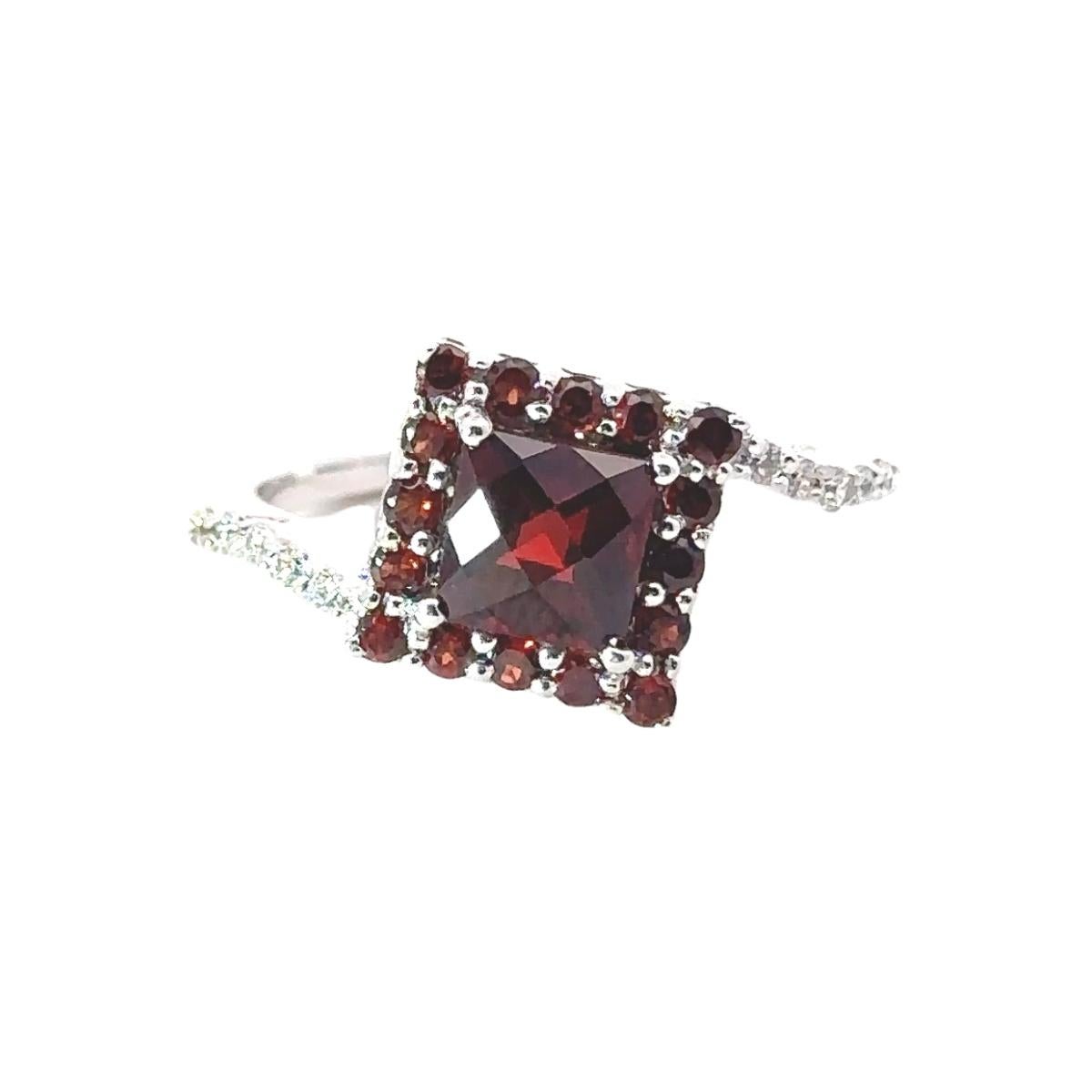 For Sale:  Deep Red Garnet Stone Cluster Ring Gift for Mom in 925 Sterling Silver 6