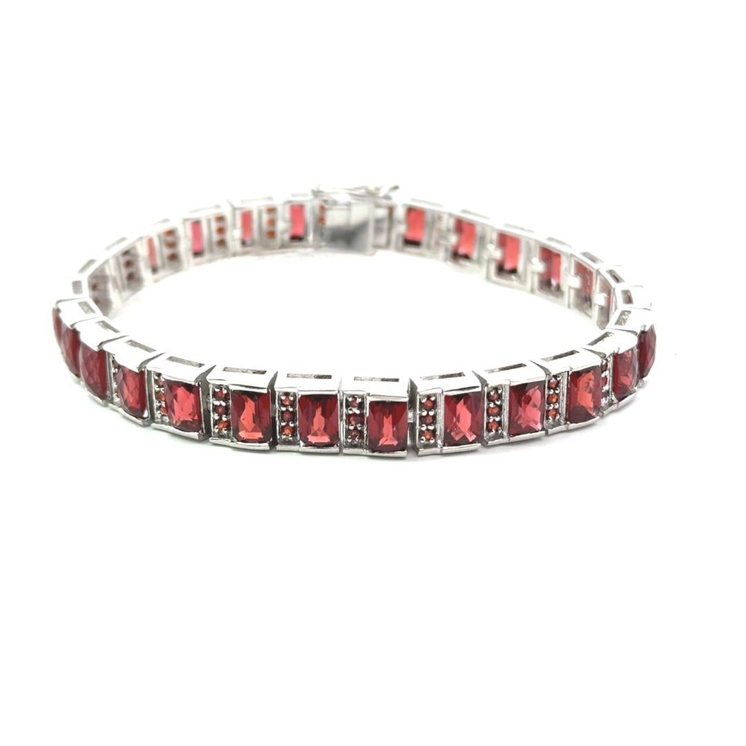 Deep Red Garnet Stone Sterling Silver Tennis Bracelet Engagement Gift for Her In New Condition For Sale In New York, NY