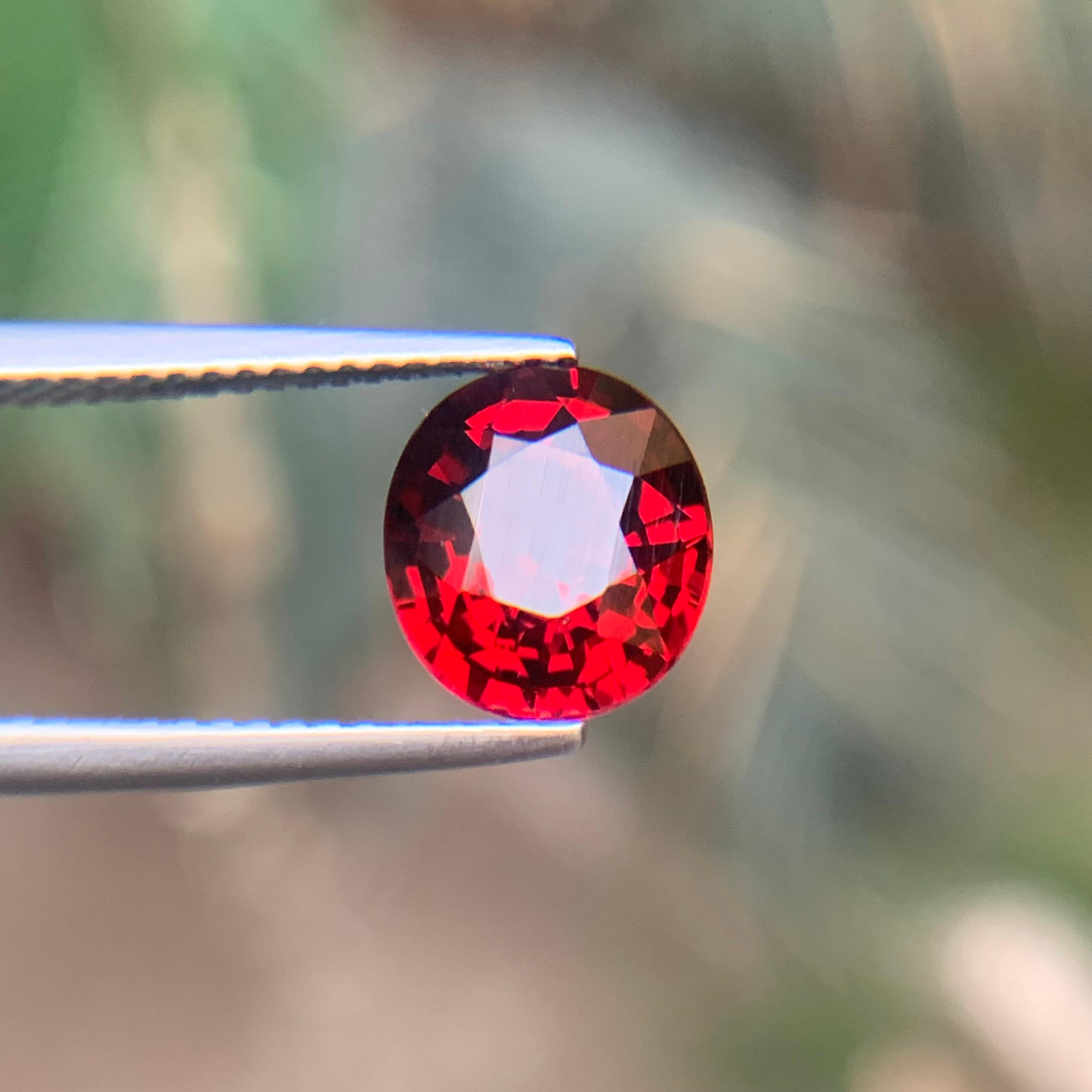 Granato rodolite rosso intenso 2,95 carati Nature Gemma sfusa taglio ovale per anello Jewell in vendita 5