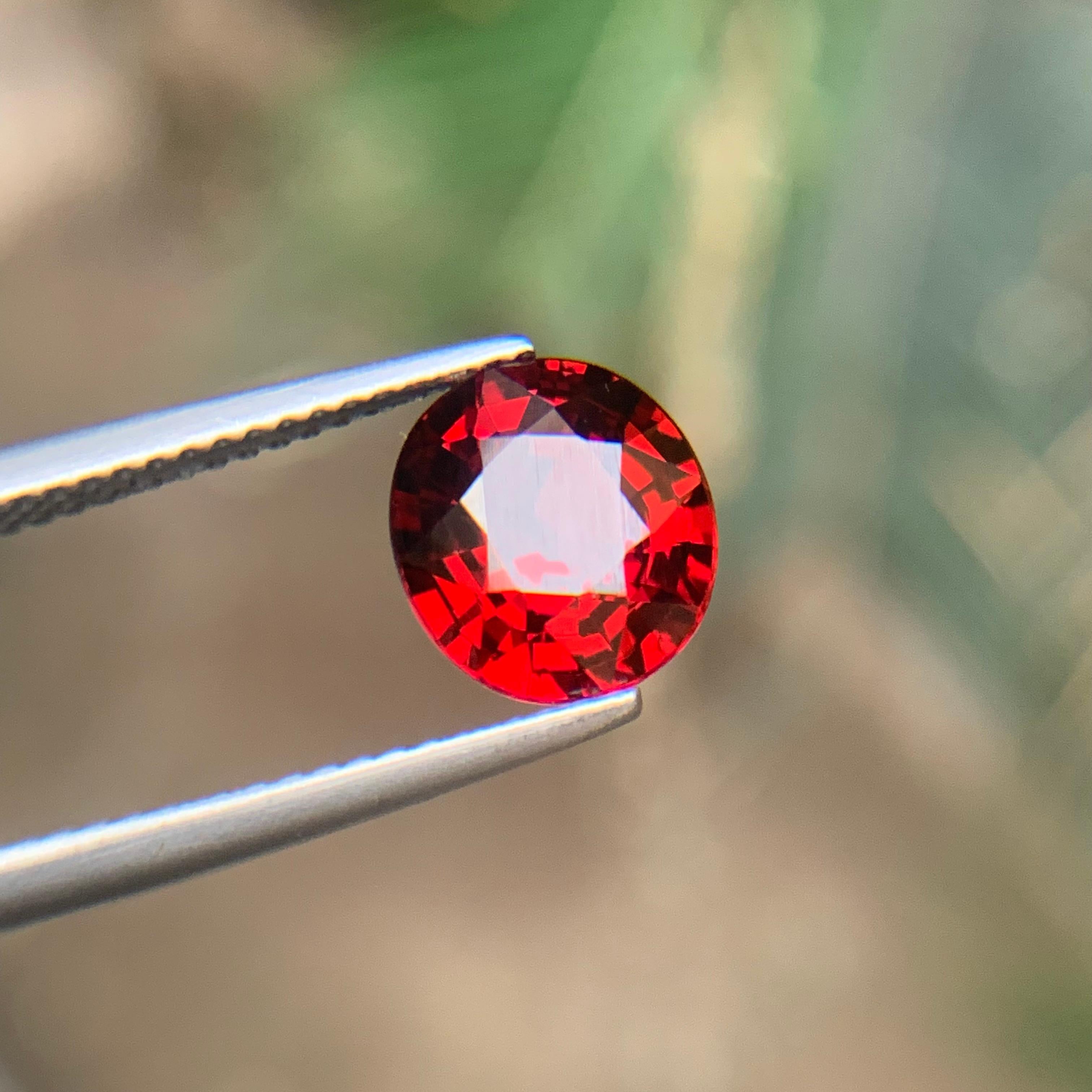 Granato rodolite rosso intenso 2,95 carati Nature Gemma sfusa taglio ovale per anello Jewell in vendita 7