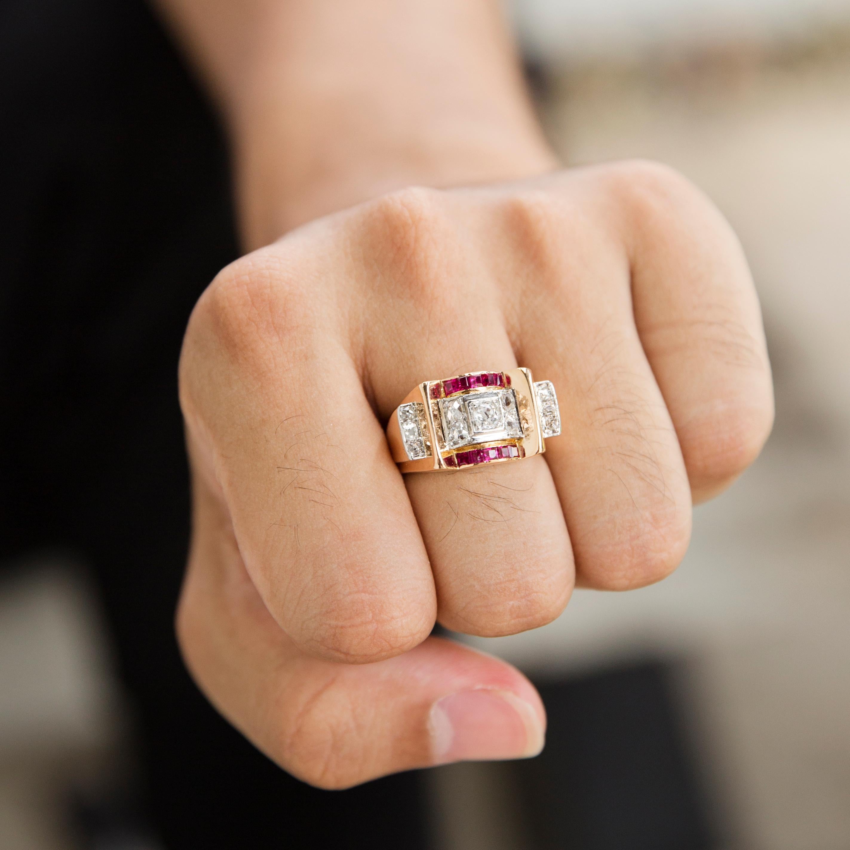 Deep Red Ruby and Old Mine Cut Diamond 1930s Art Deco Ring 18 Carat Gold In Good Condition In Hamilton, AU