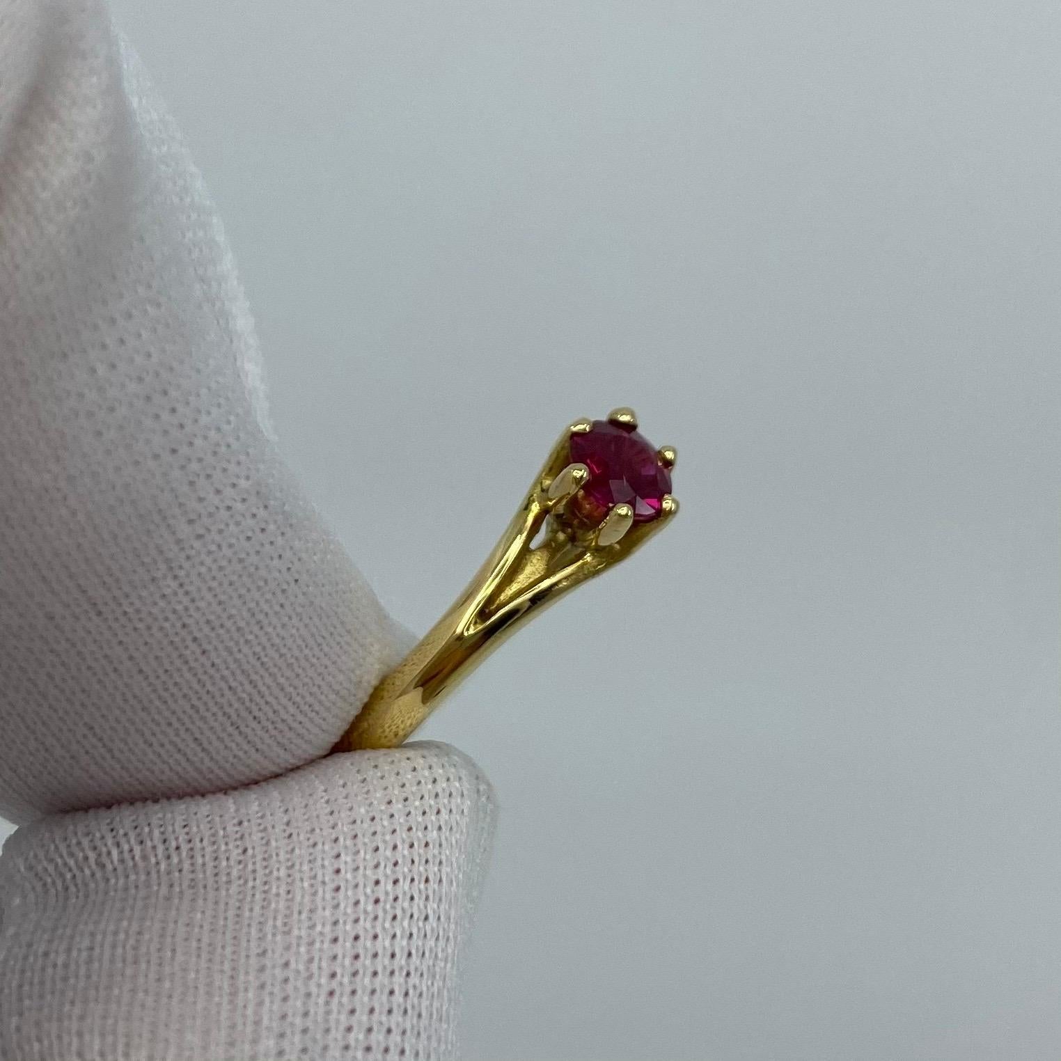 Deep Red Ruby Round Diamond Cut 18 Karat Yellow Gold Solitaire Ring In New Condition In Birmingham, GB