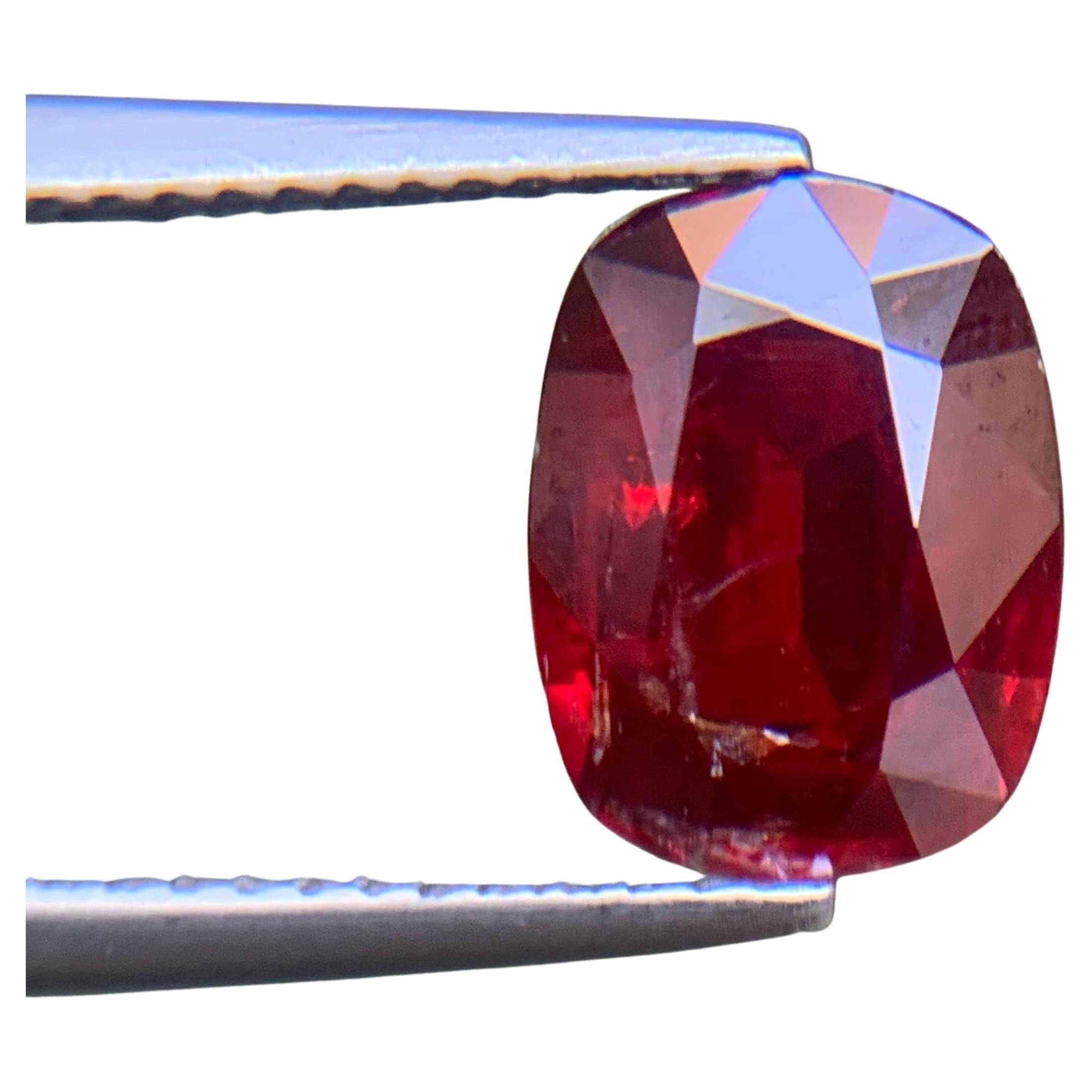 Tiefroter Tantalit (Mn) / Manganotantalit 5,52 Karat natürlicher, seltener, loser Edelstein im Angebot