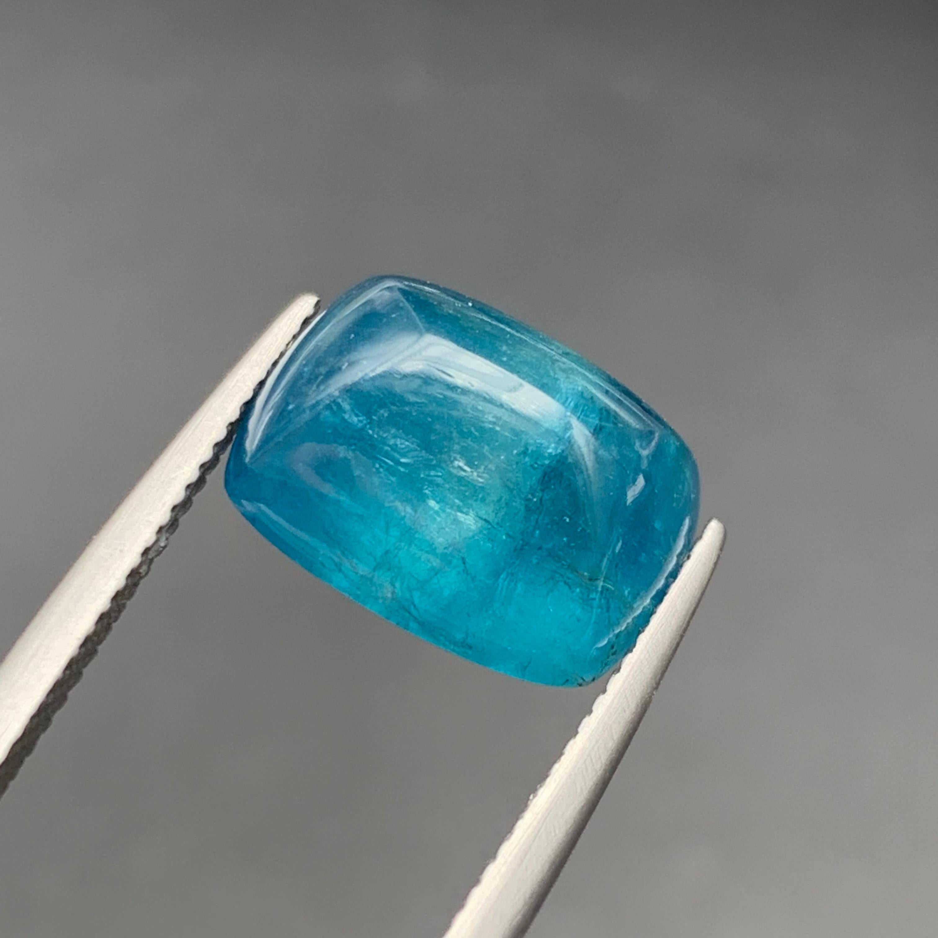 Anello con cabochon di tormalina naturale blu intenso e vivido 9,95 carati in vendita 2