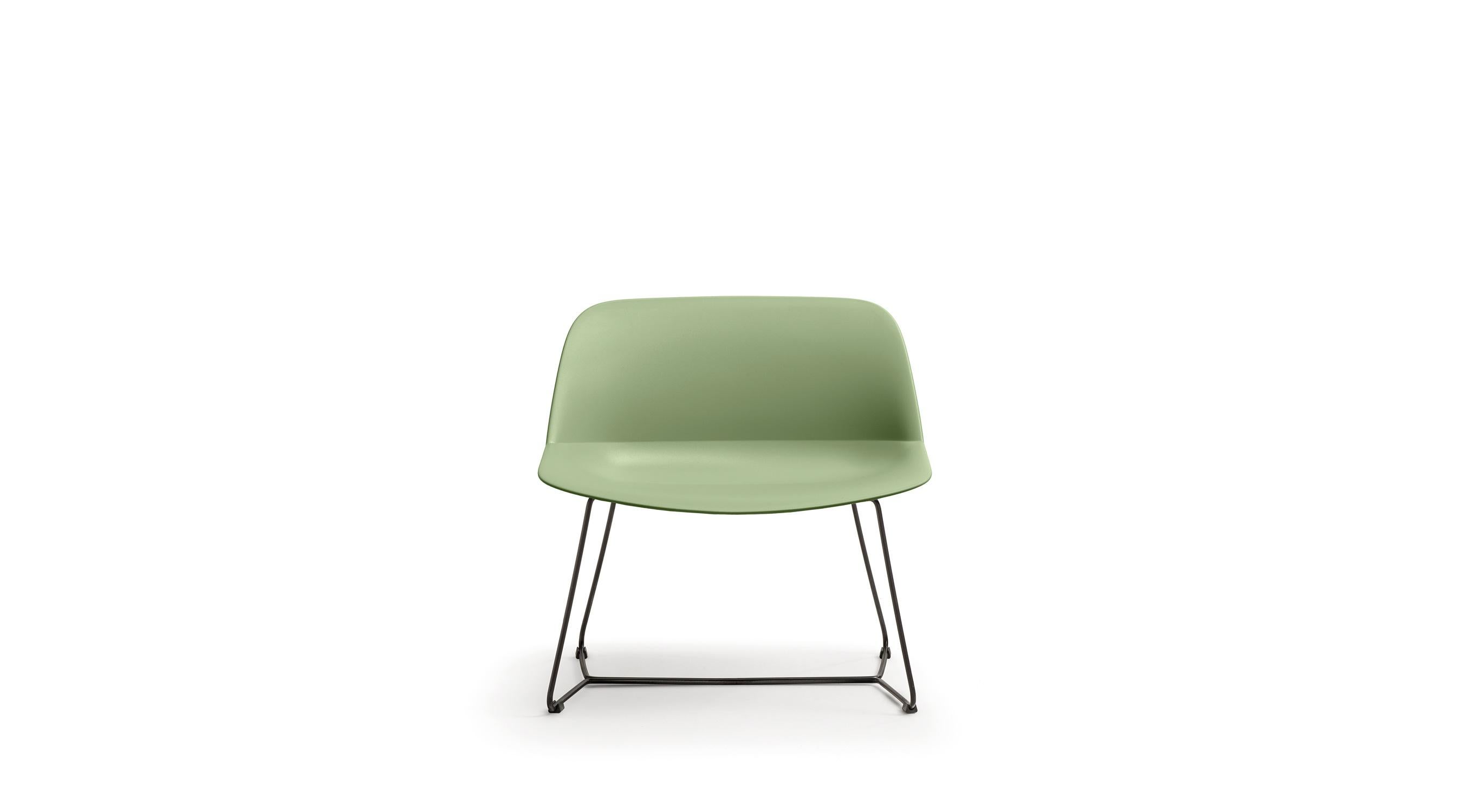 Deep XL Armchair in Polypropylene Shell & Steel Painted Frame by Quinti Sedute For Sale 5