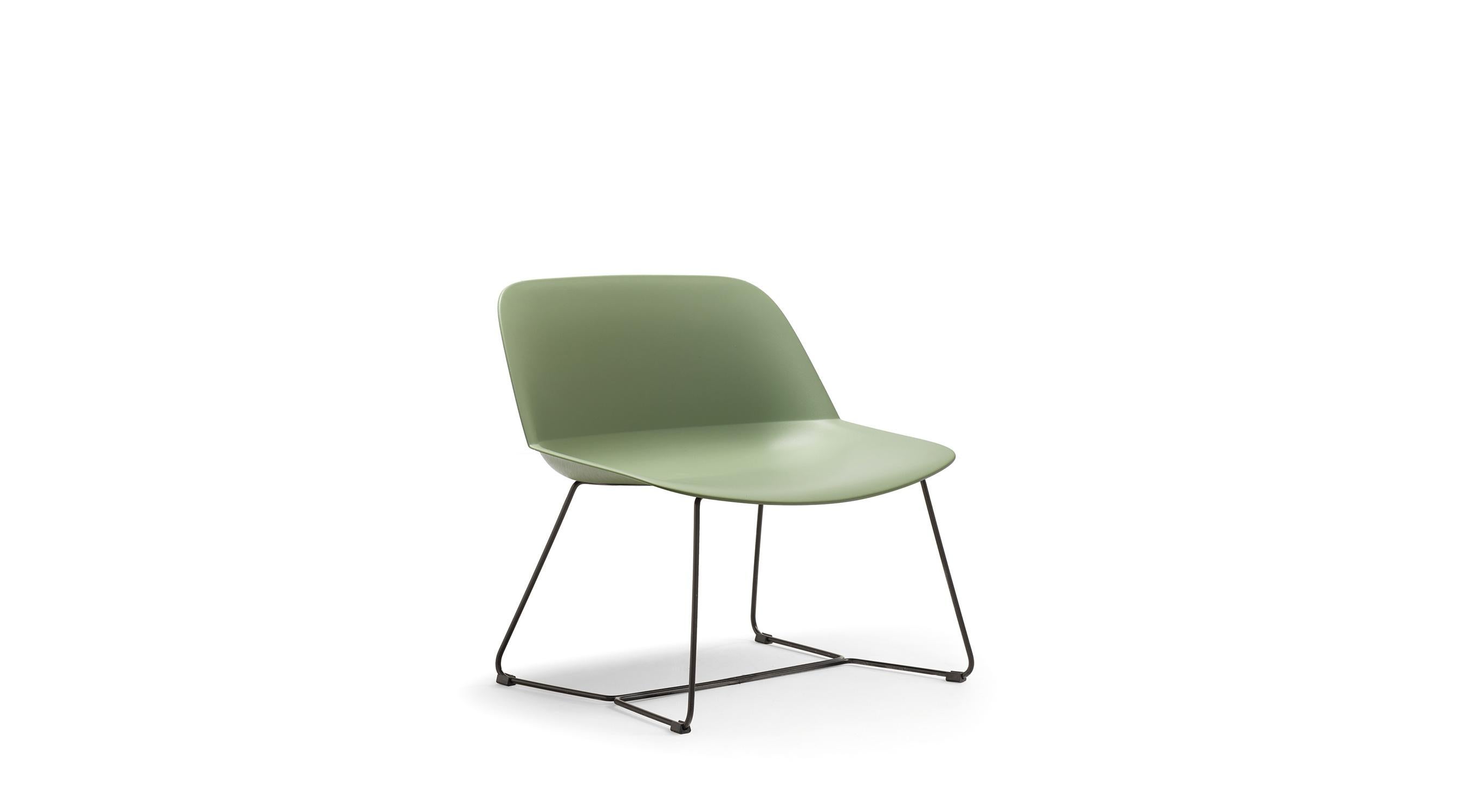 Deep XL Armchair in Polypropylene Shell & Steel Painted Frame by Quinti Sedute For Sale 6
