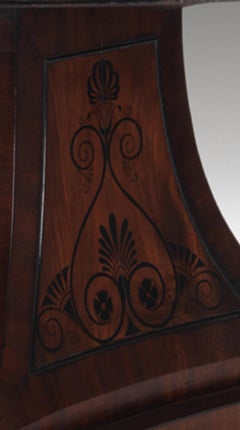 Deepdene Circular Dining Table