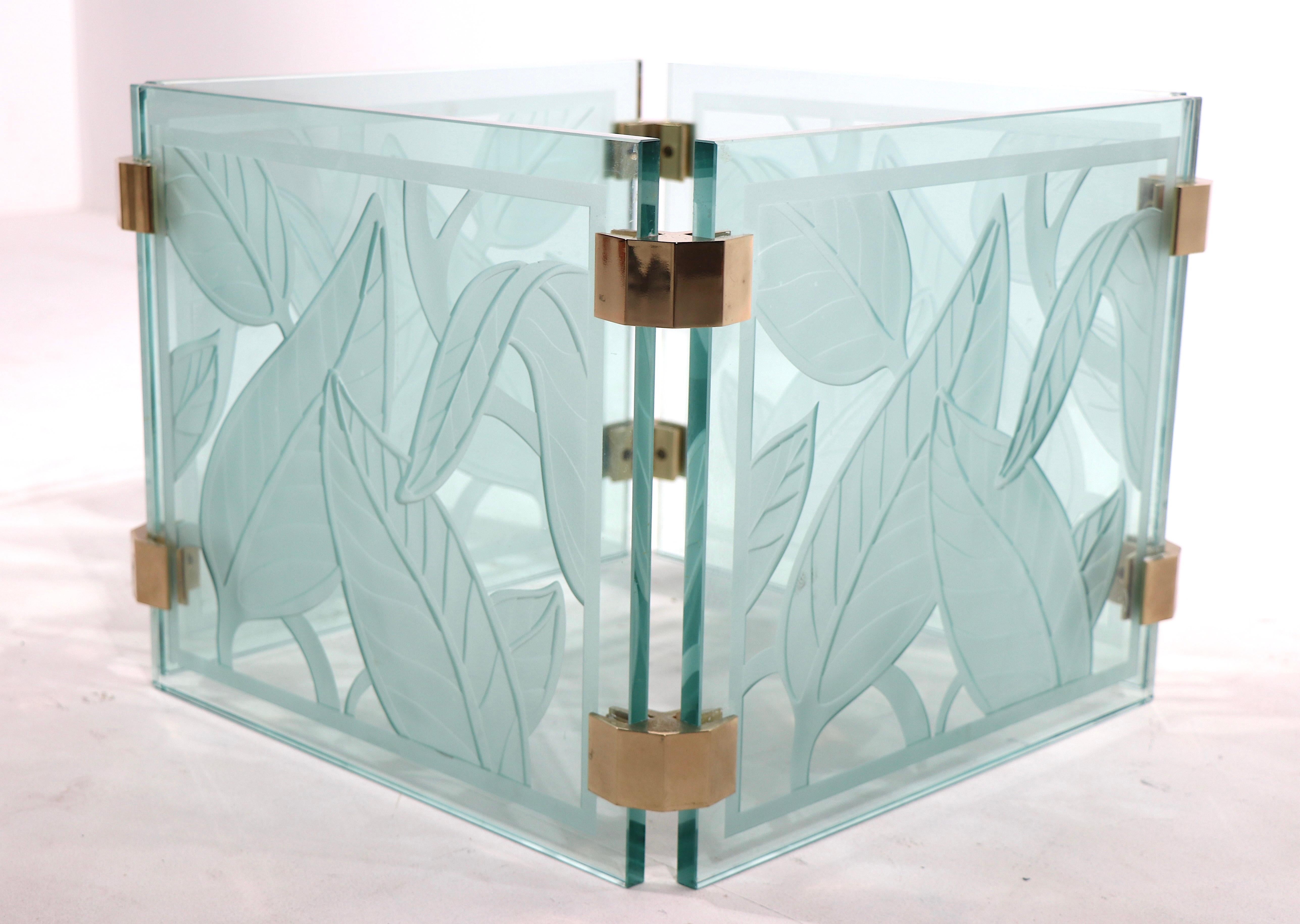 Deeply Etched Glass Mid Century Foliate Coffee Table For Sale 1