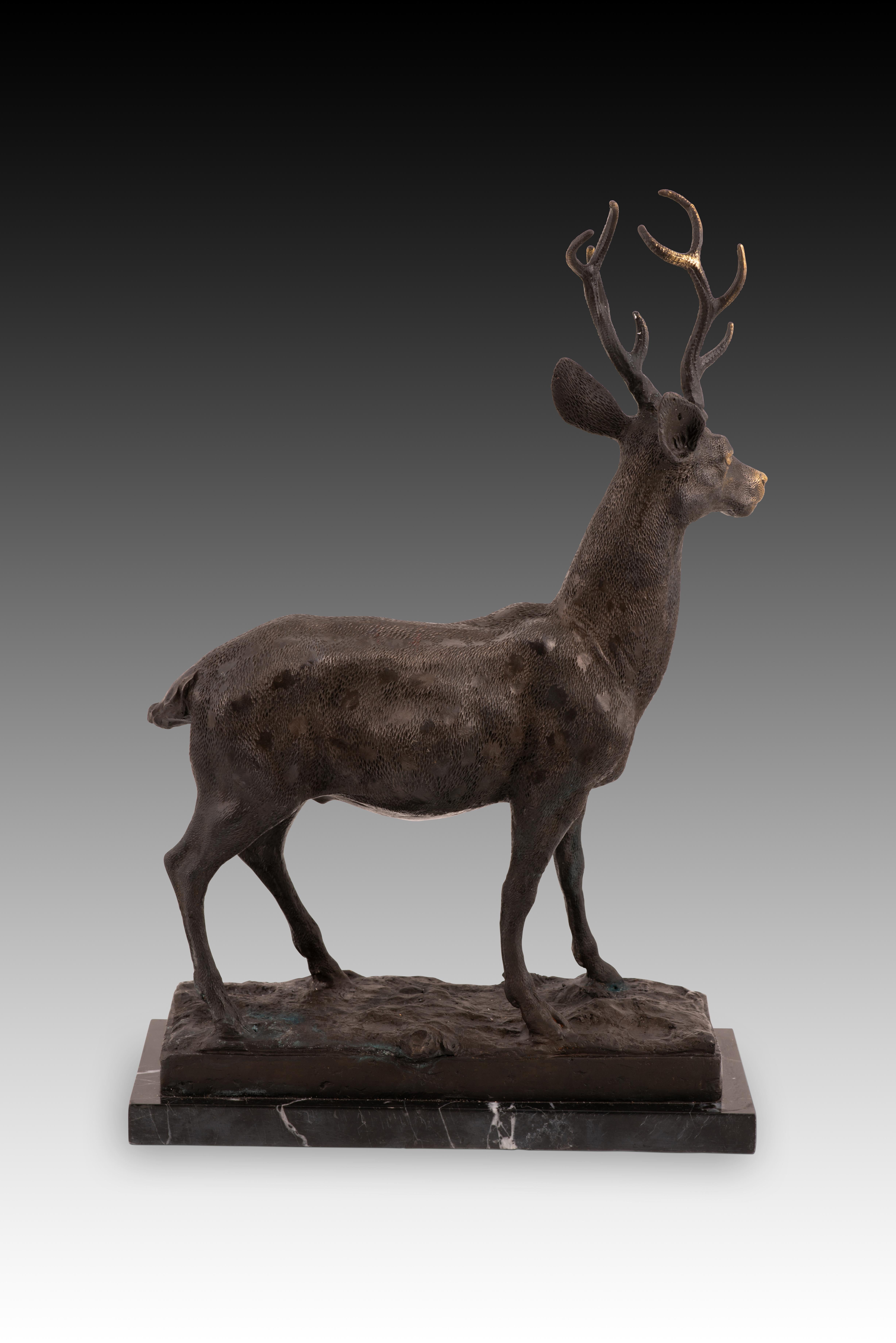 Européen Chevreuil. Bronze, marbre. Suivant les modèles du 19ème siècle.