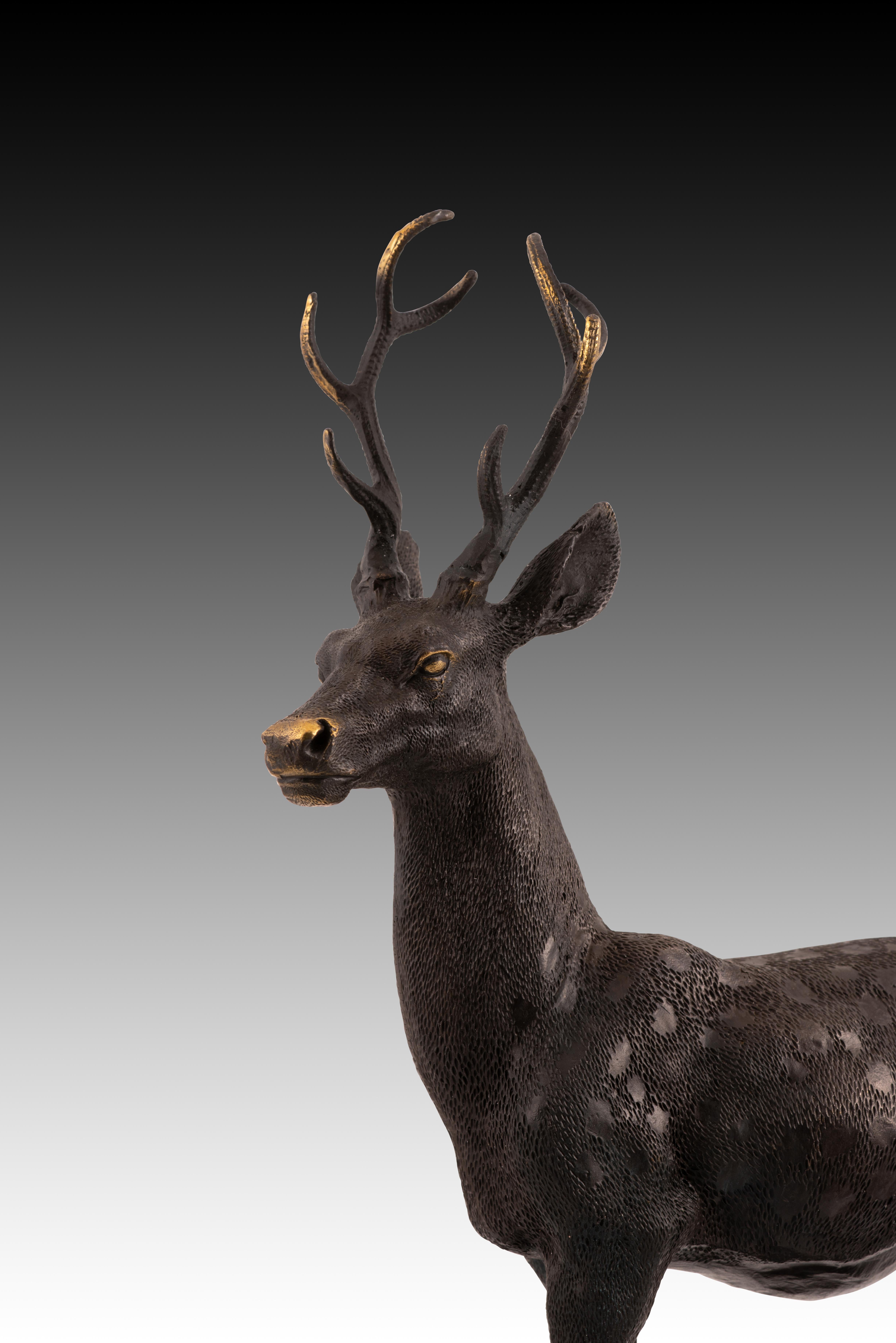 Chevreuil. Bronze, marbre. Suivant les modèles du 19ème siècle. 1