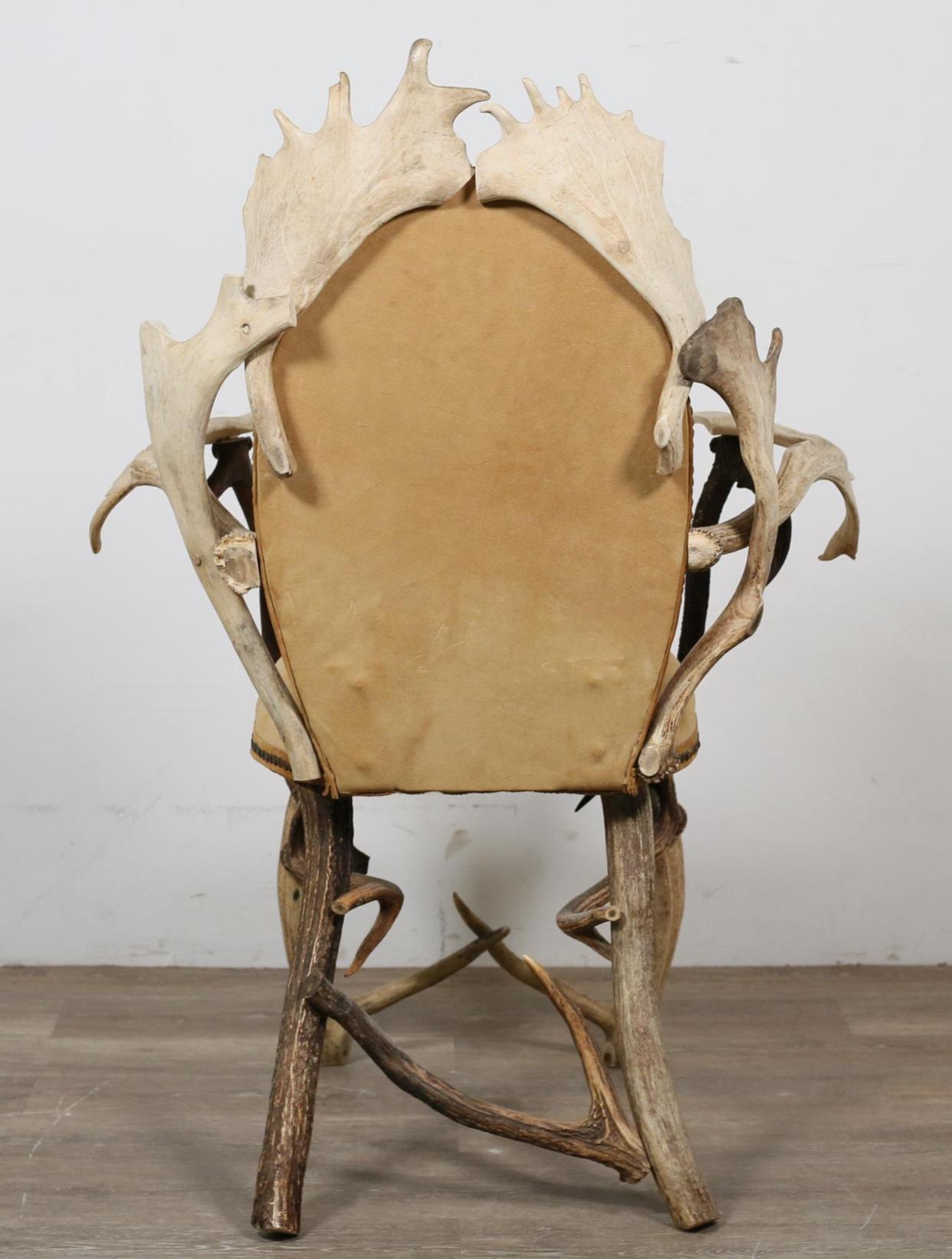 Adirondack Chaise trône en bois de cerf, d'élan et de mauresque dans le style d'Arthur Court en vente