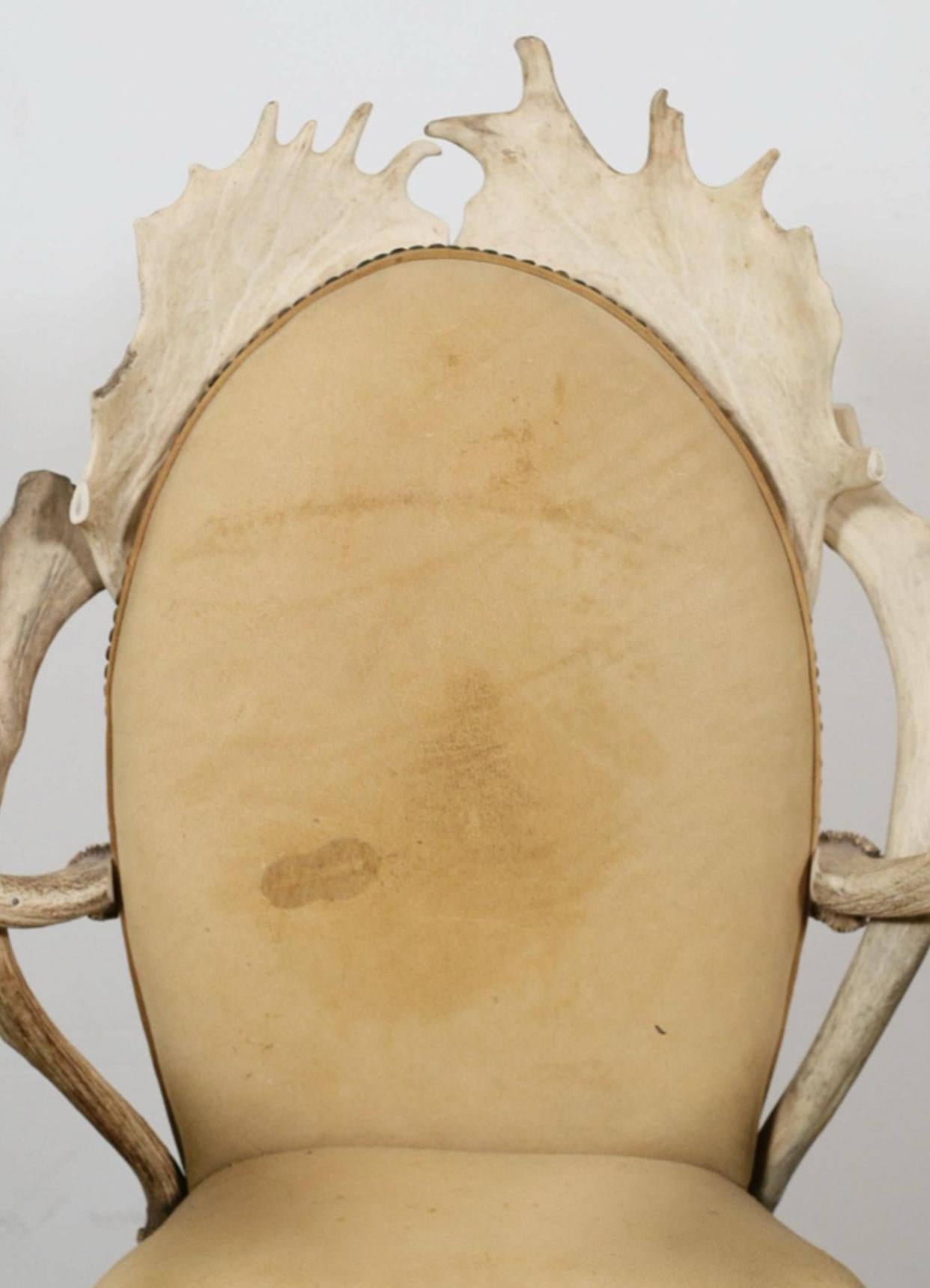 Américain Chaise trône en bois de cerf, d'élan et de mauresque dans le style d'Arthur Court en vente