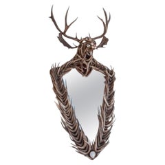 Miroir en bois de cerf par The Peak Antler