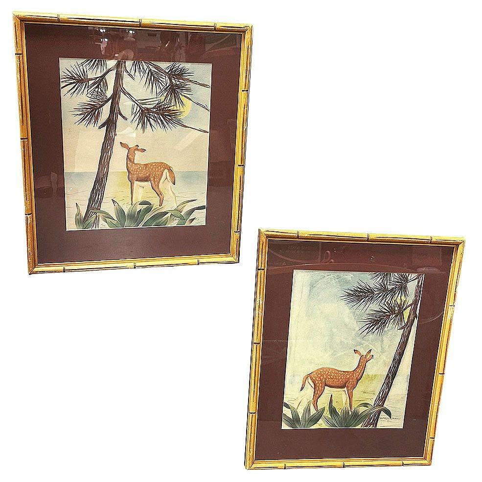 Ein Paar gerahmte Airbrush-Aquarelle auf Papier von Shirrel Graves. Jedes Bild zeigt einen männlichen Hirsch im Wald, der in die Ferne blickt, während über ihm die Mittagssonne scheint. Jedes Gemälde wird in einem Original-Holzrahmen präsentiert,
