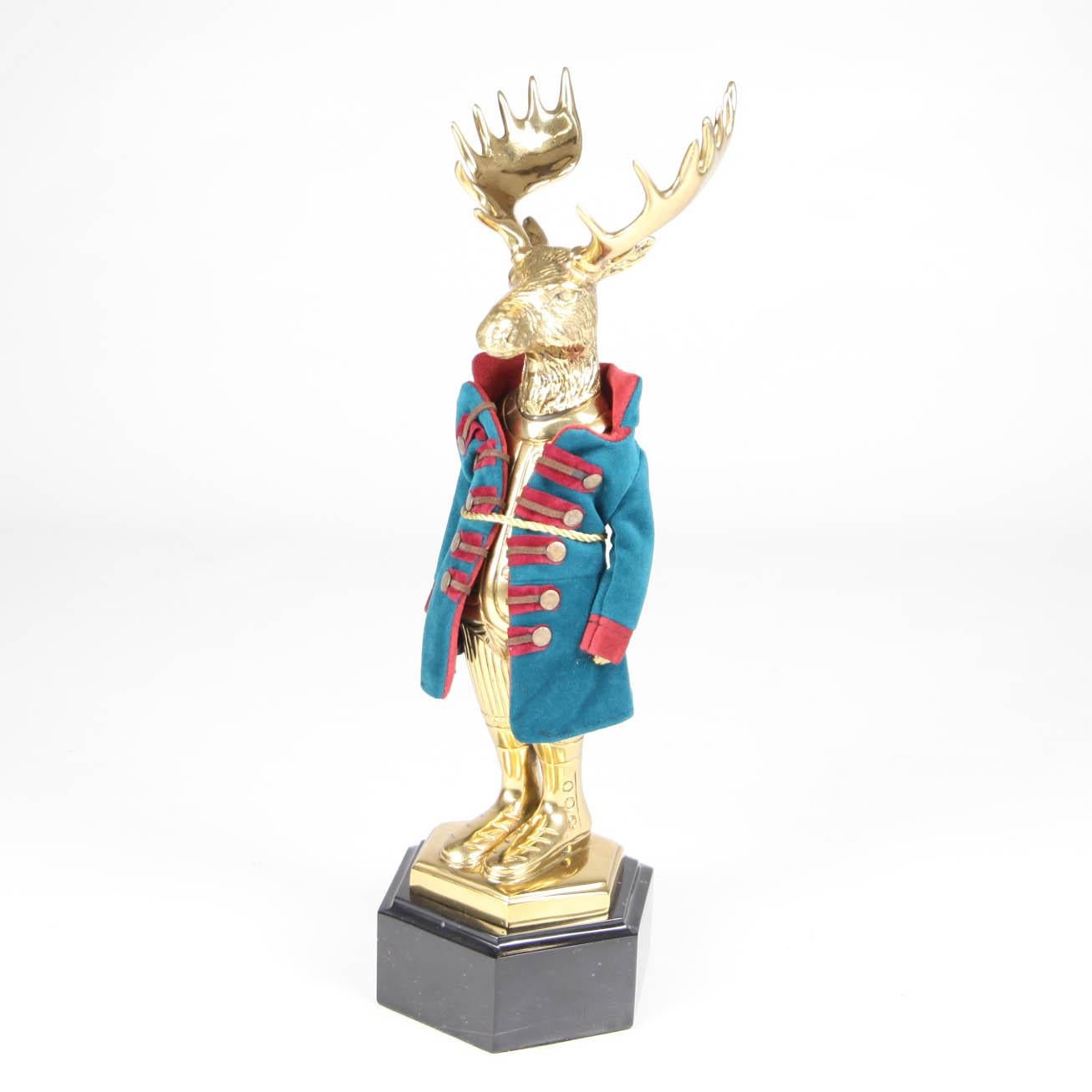 Mid-Century Modern Beautiful brass « Deer » Sculpture For Sale