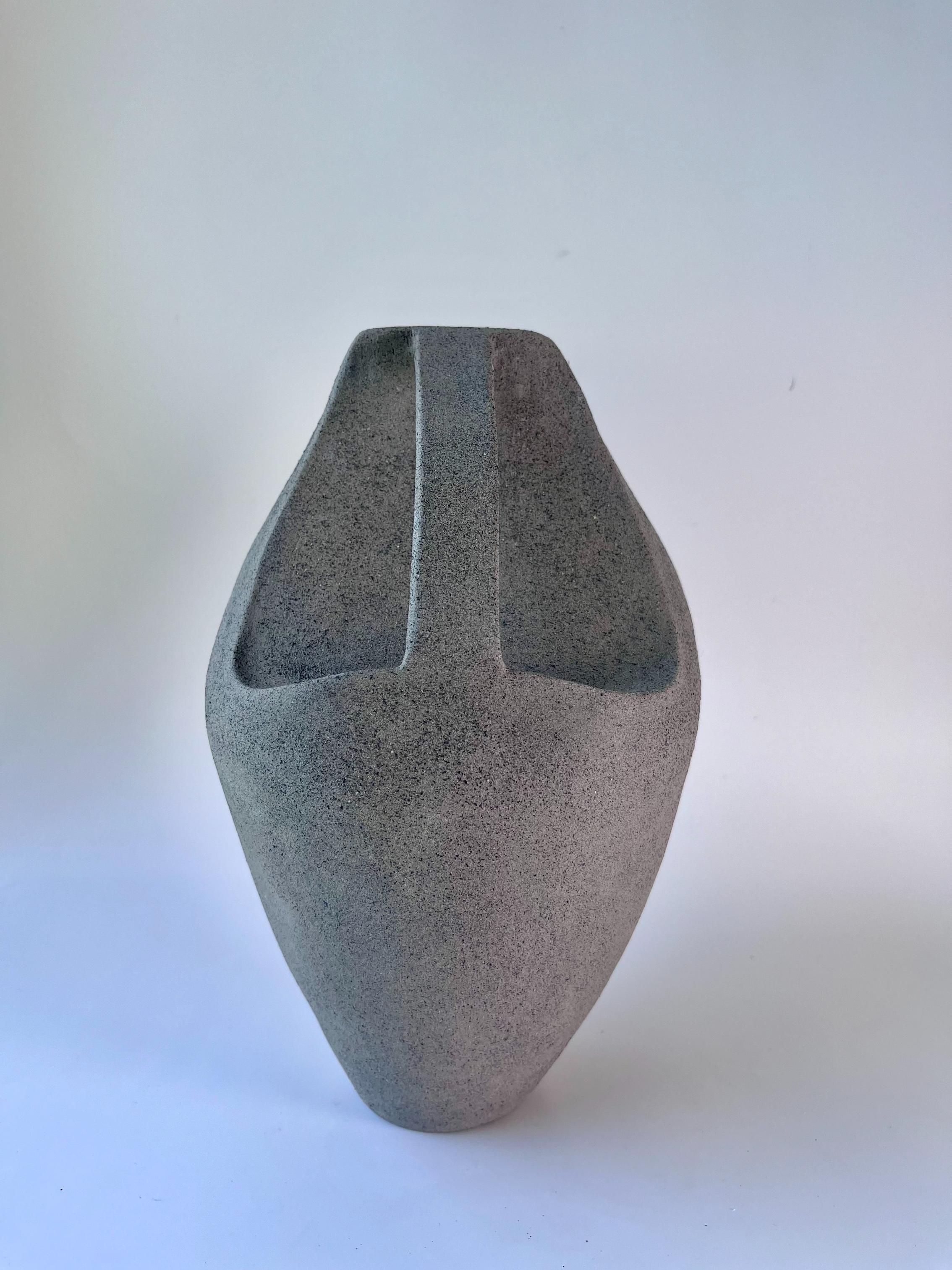 Postmoderno Vaso Deficiency 4 di Rezzo Ceramics in vendita